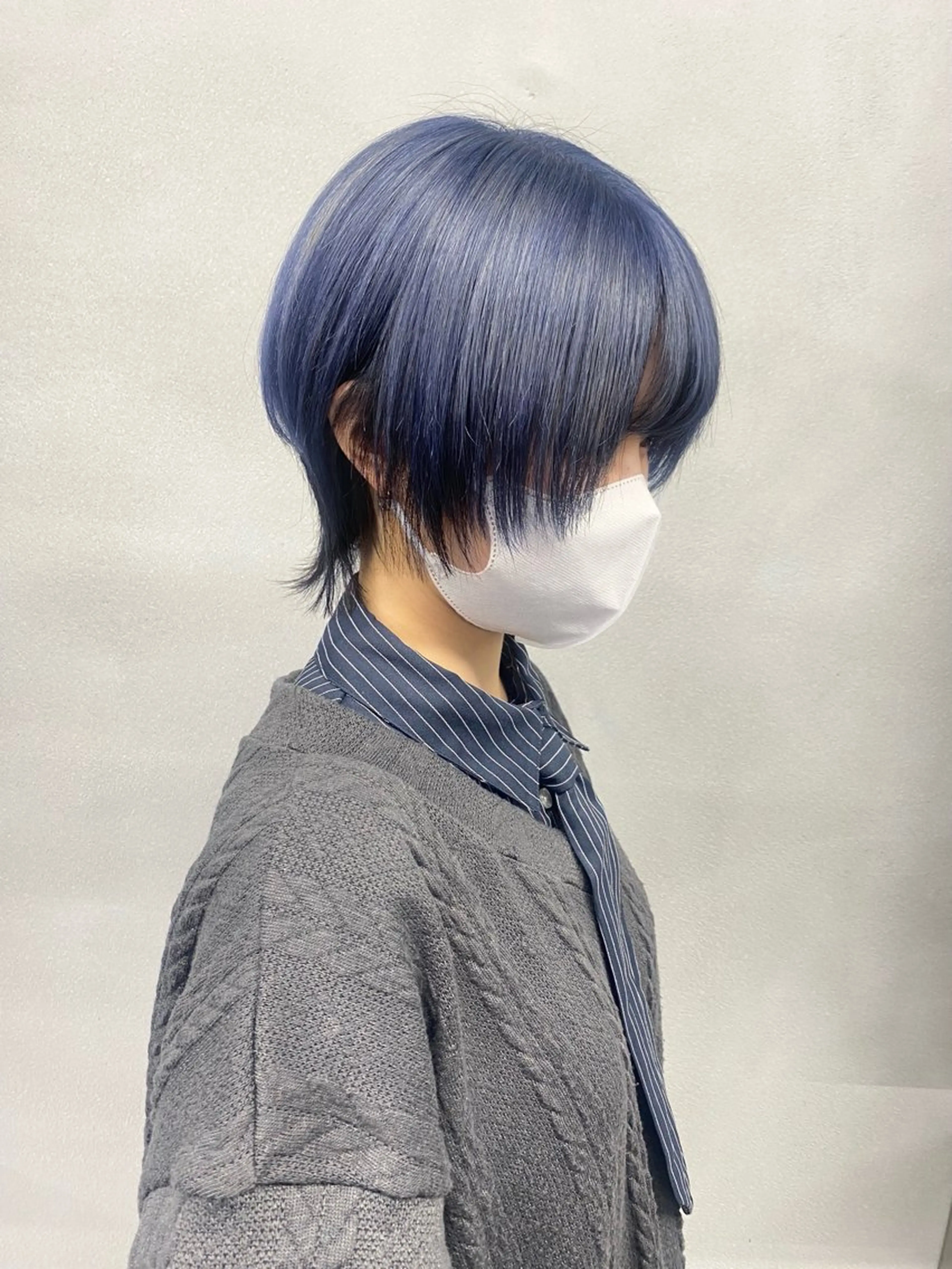 ショート カラー ブリーチ ブルーカラー ショートヘア ウルフカット カット ヘアカラー IROHA 柏のヘアスタイル