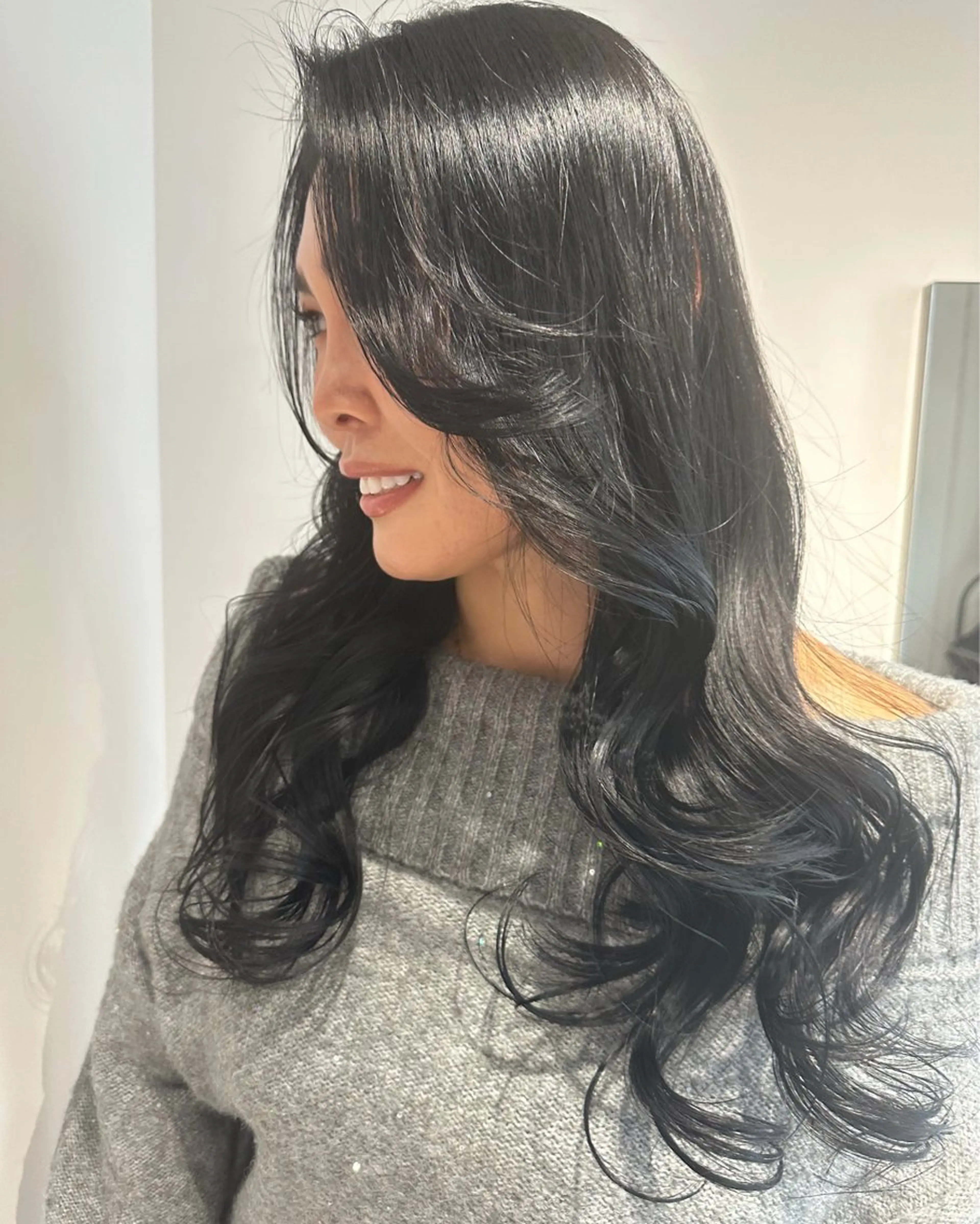 ロング カラー カット ヘアカラー トリートメント 海外風 レイヤー 💠MIKUのヘアスタイル