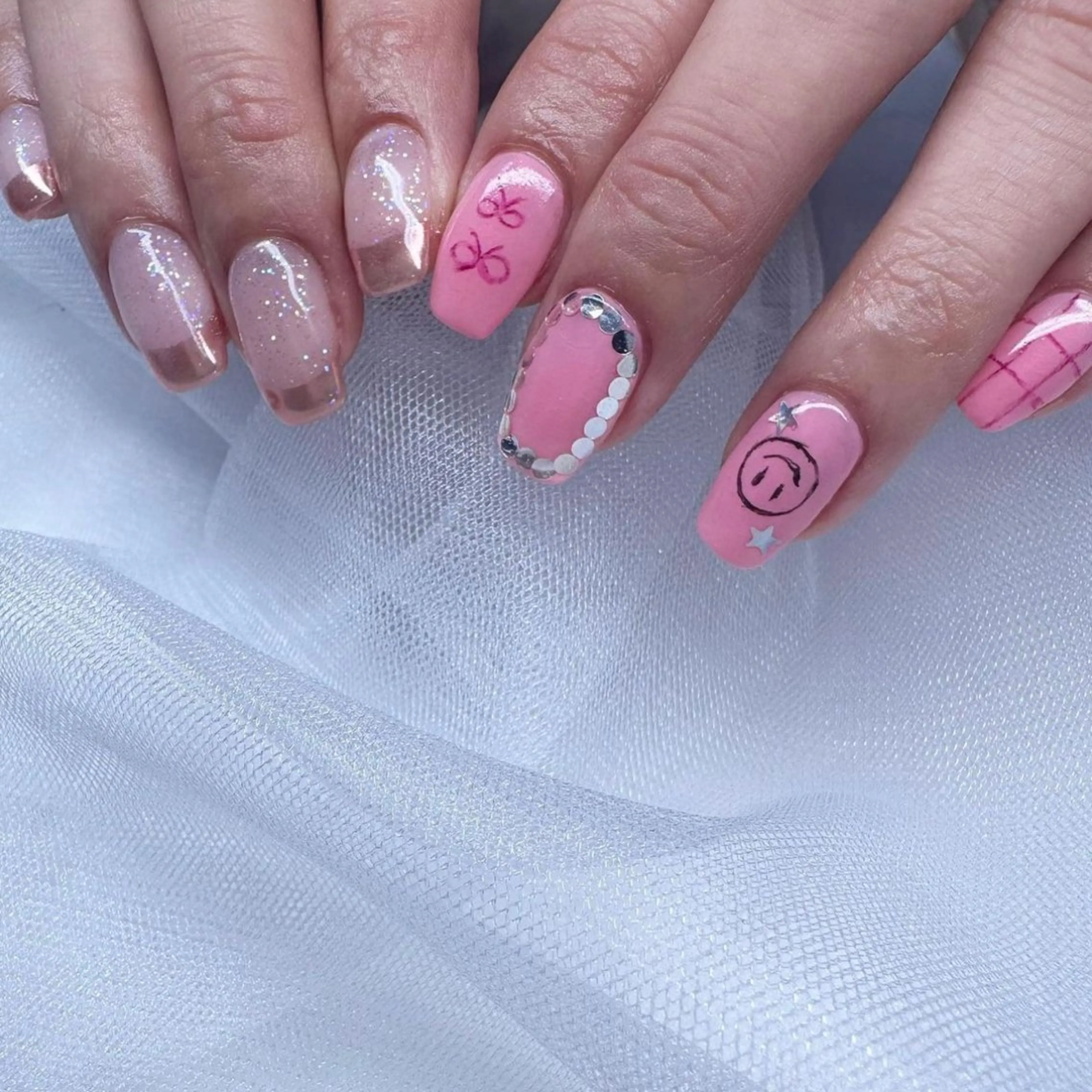 ネイル クリアネイル フレンチネイル 氷ネイル・うるうるネイル 韓国ネイル ミラーネイル 🪞KAPE NAIL 🪞のネイルデザイン