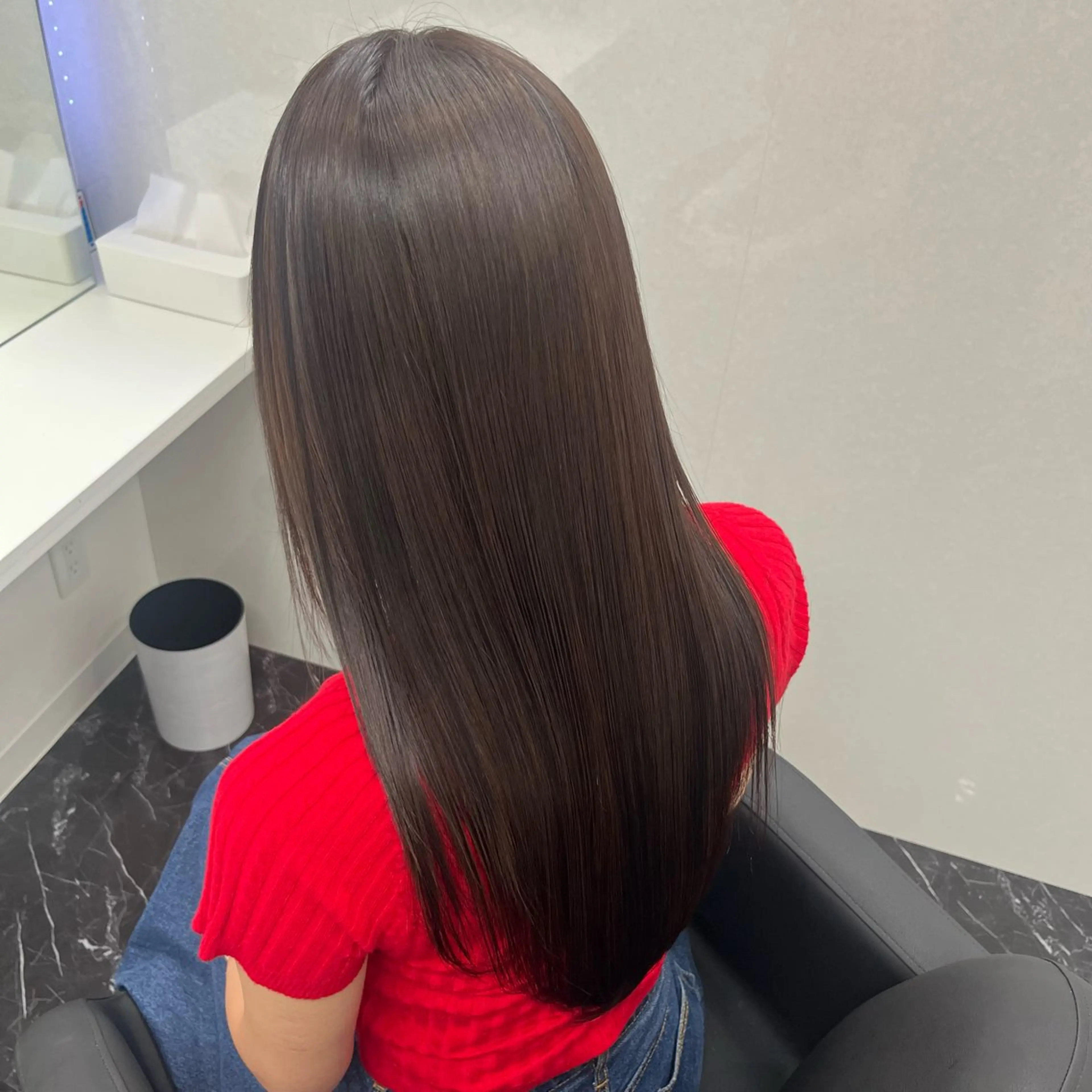 ロング カラー ベージュカラー 黒髪 ブリーチ ブルーカラー ブルーブラック ヘアカラー トリートメント Shido/ 髪質改善/上質艶髪のヘアスタイル