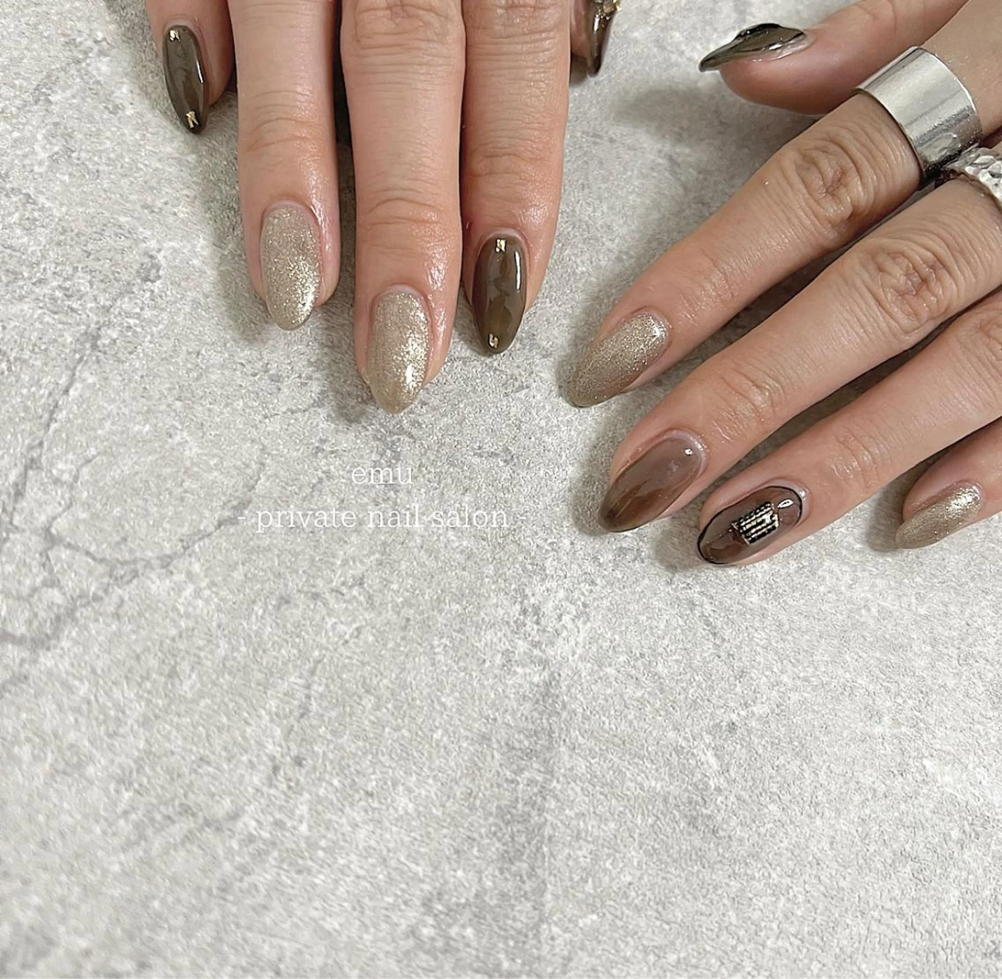 ネイル ブラウン グリーン emu nailのネイルデザイン