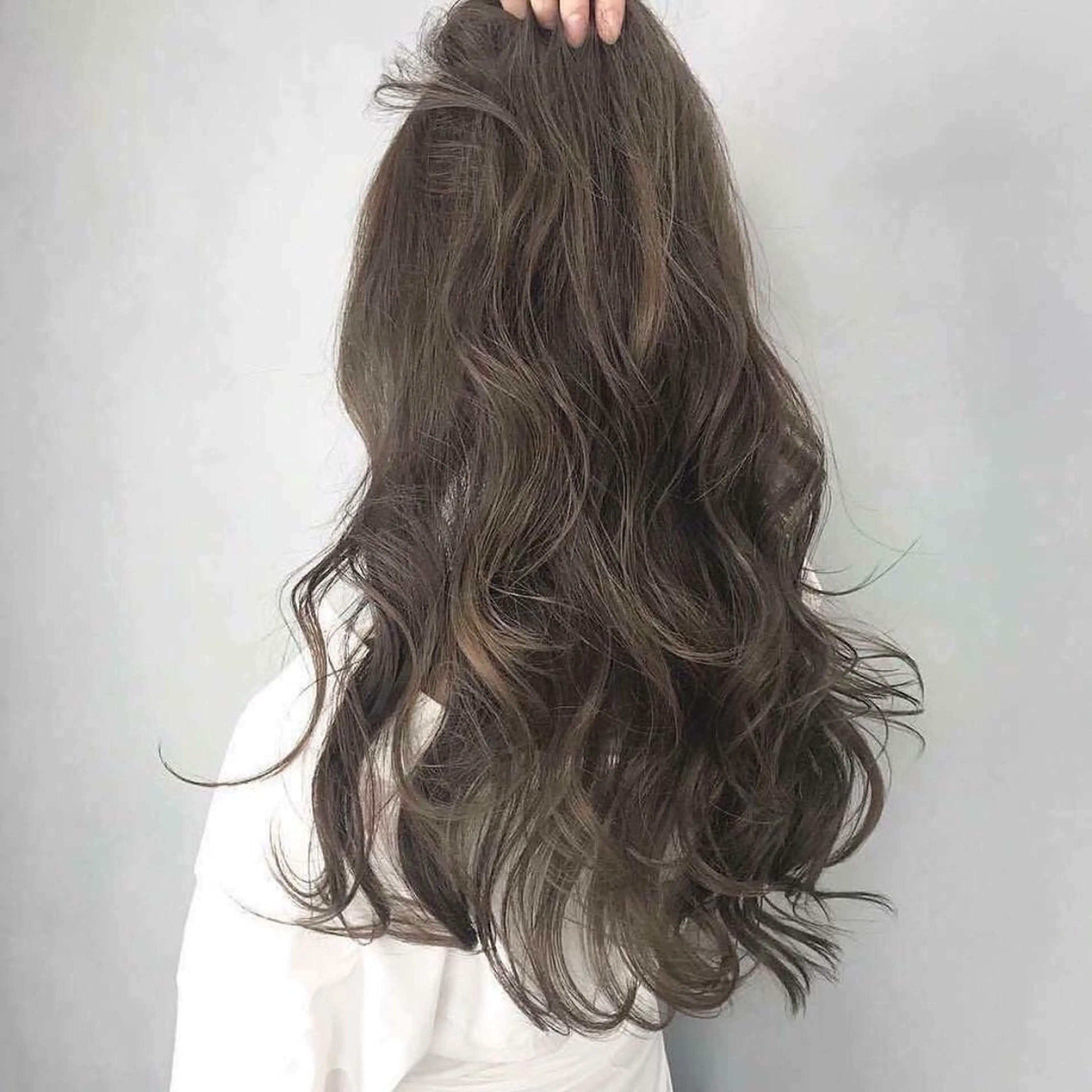 ロング パーマ パーマ コテ巻き風パーマ🫧 韓国パーマ反町海大のヘアスタイル