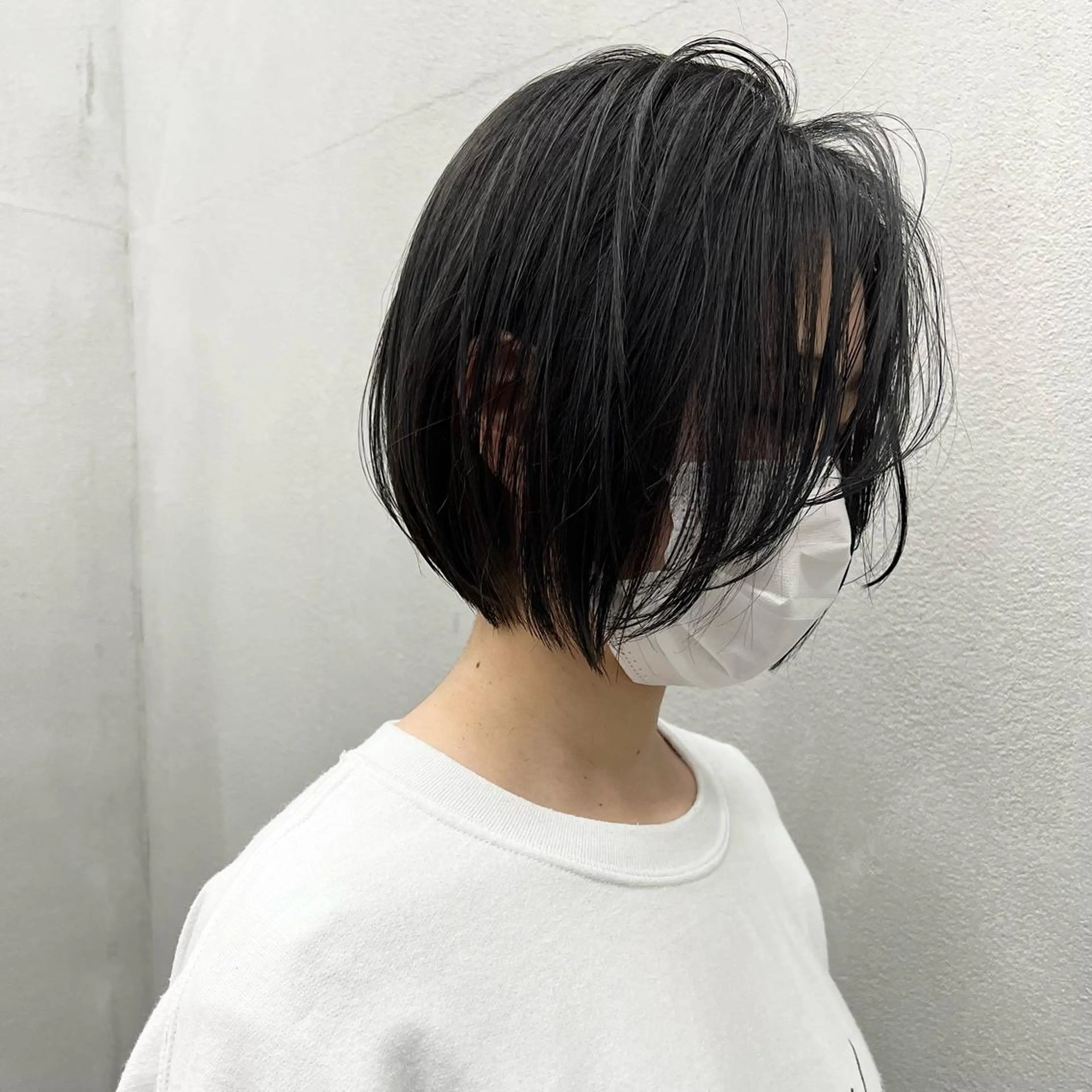 ショート カラー ボブ カット ヘアカラー トリートメント お顔まわりカット🌱 emo.村松泉綺のヘアスタイル