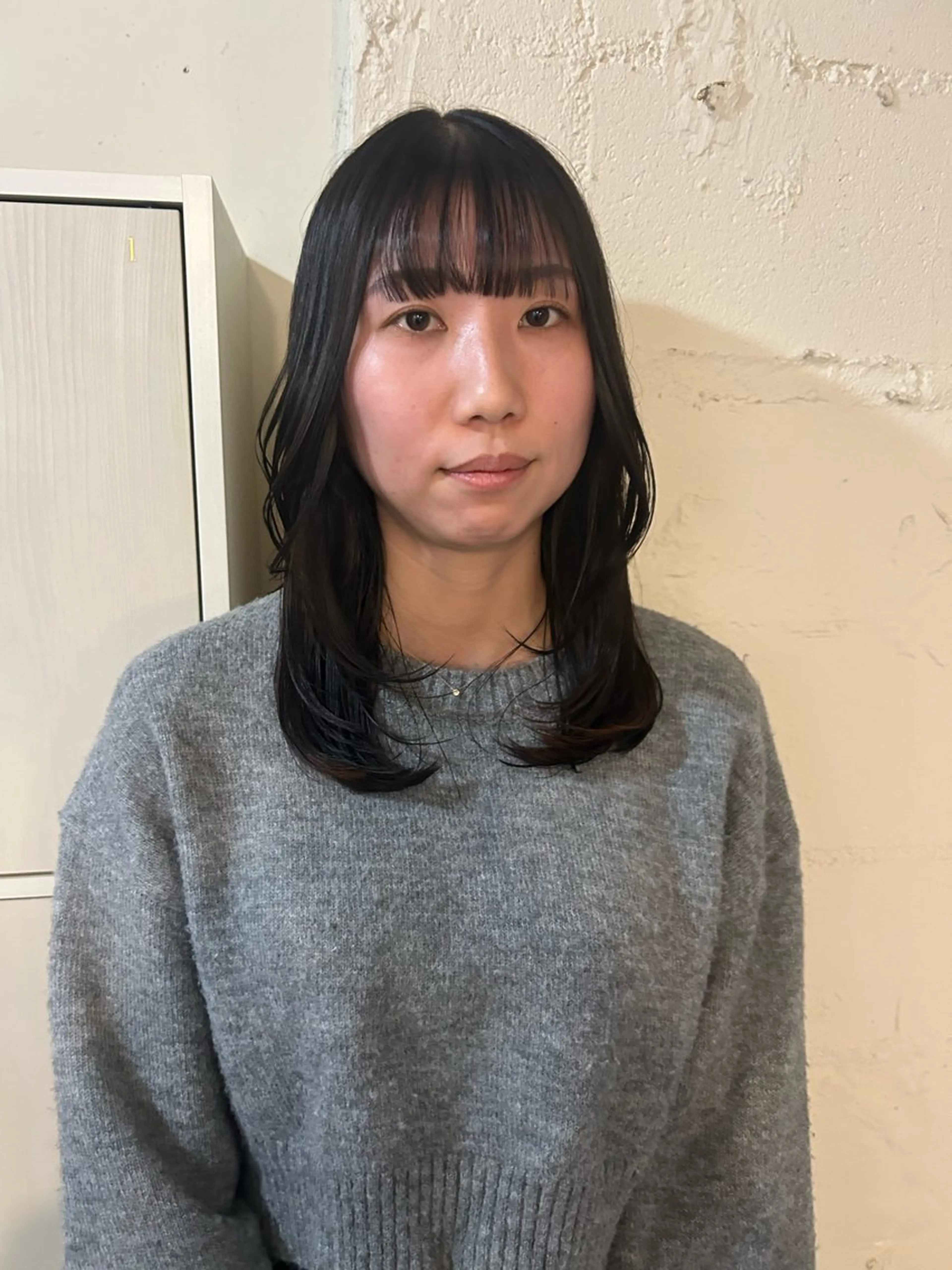 セミロング color list 倉本恋のヘアスタイル