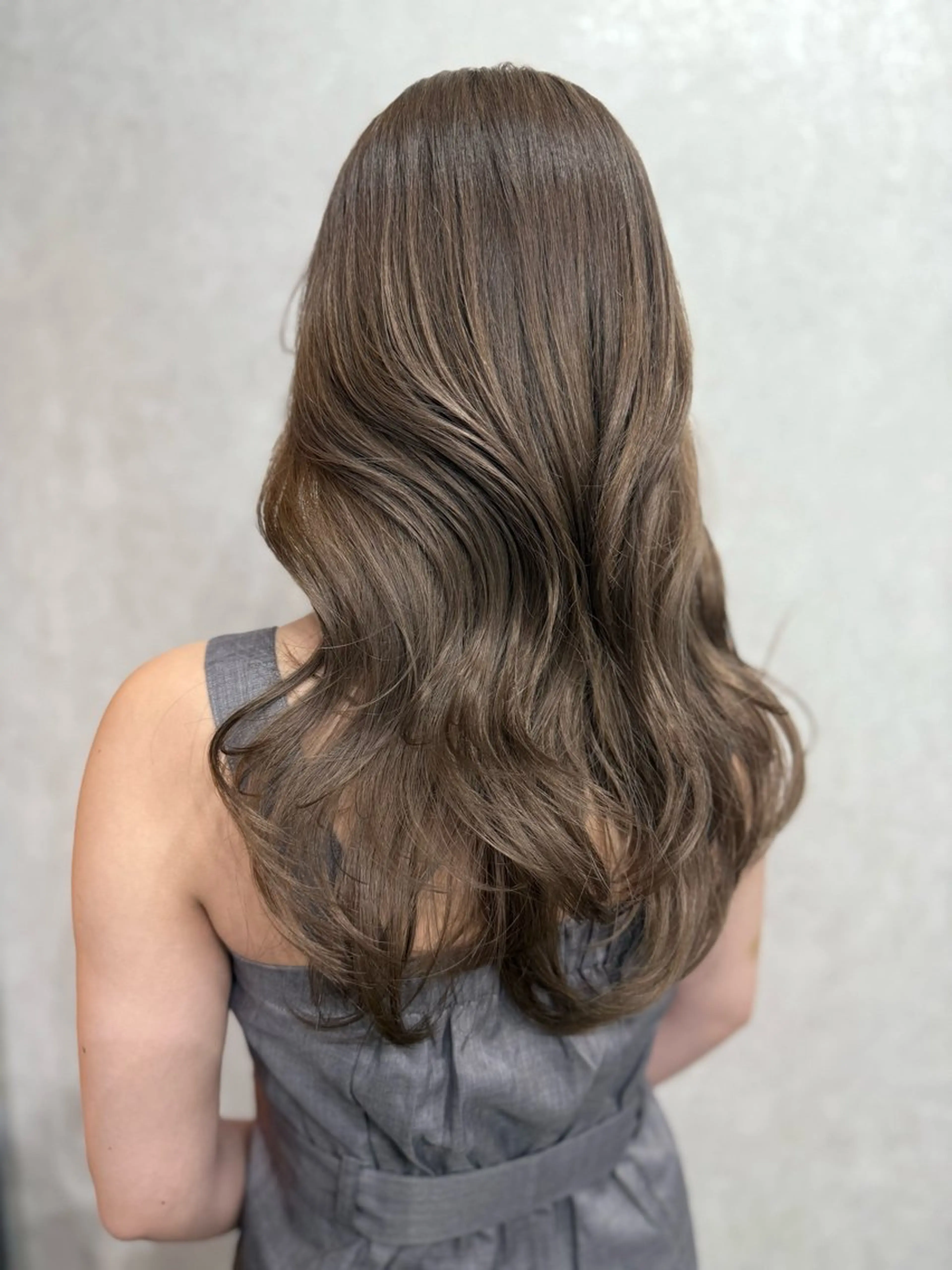 ロング カラー レイヤーカット AIRI layer cut hairのヘアスタイル