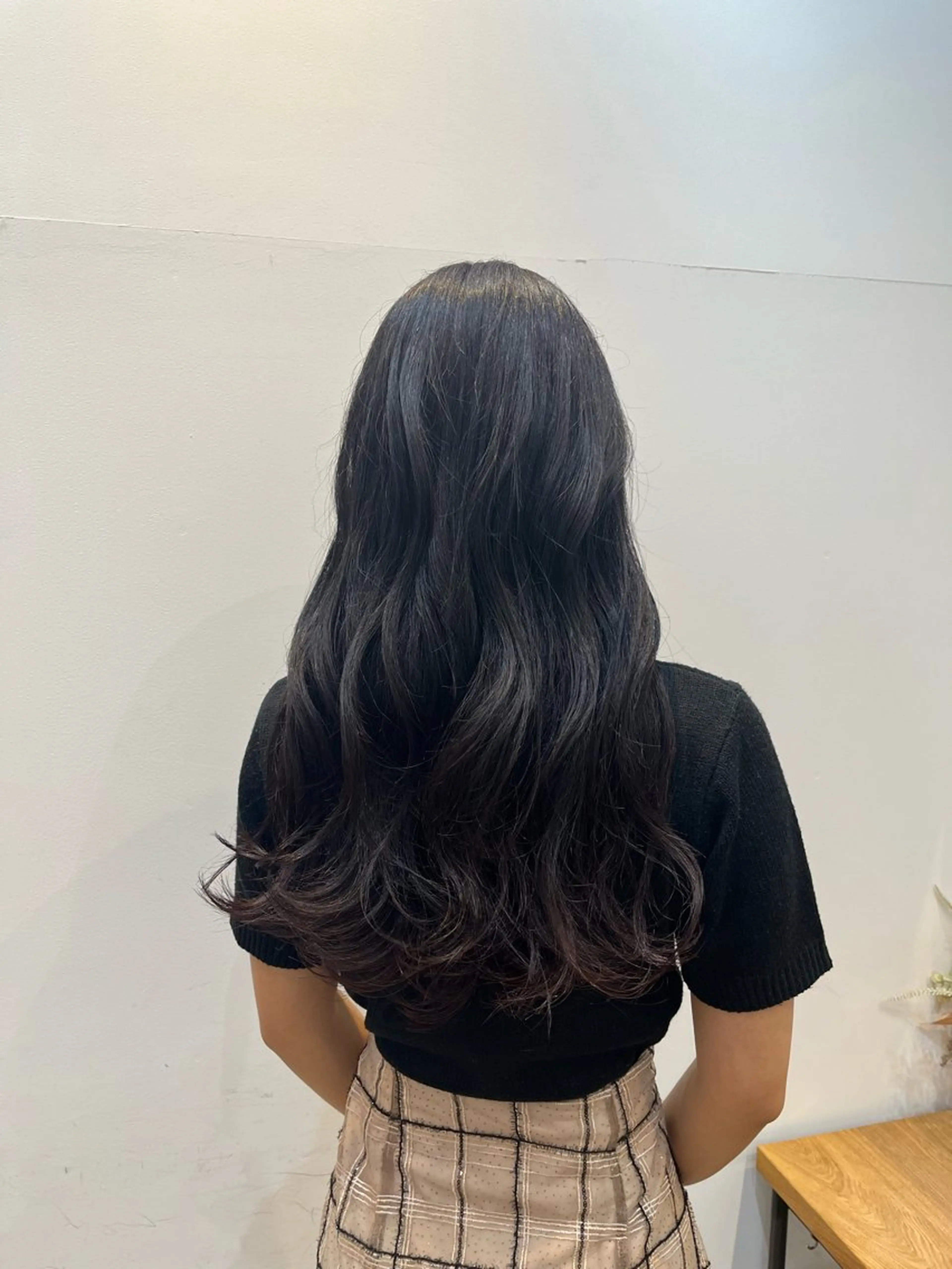 カラー 相田 佳乃のヘアスタイル