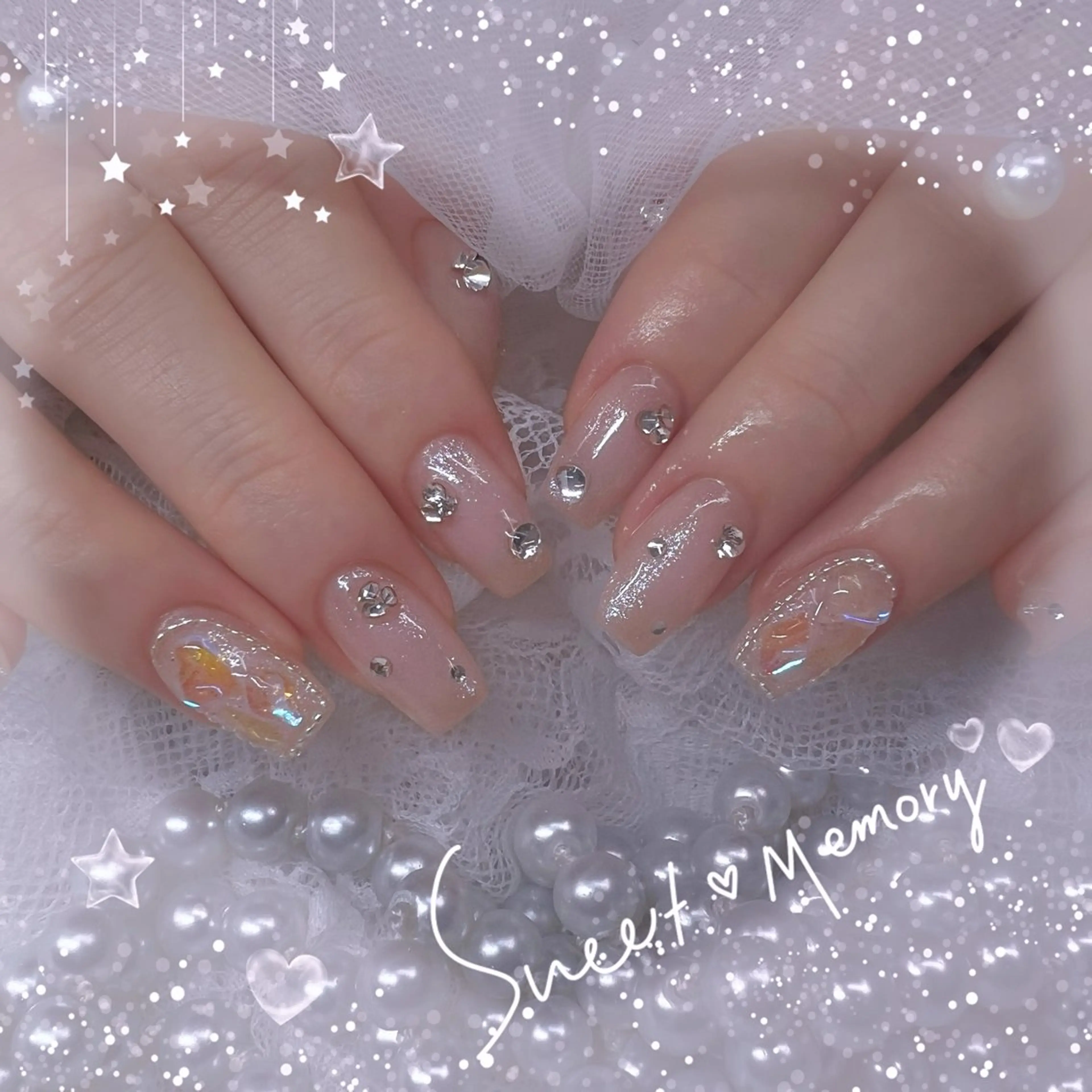 ネイル チークネイル フレンチネイル ガーリー ガラスフレンチ グラデーション Chill Nailsalonのネイルデザイン