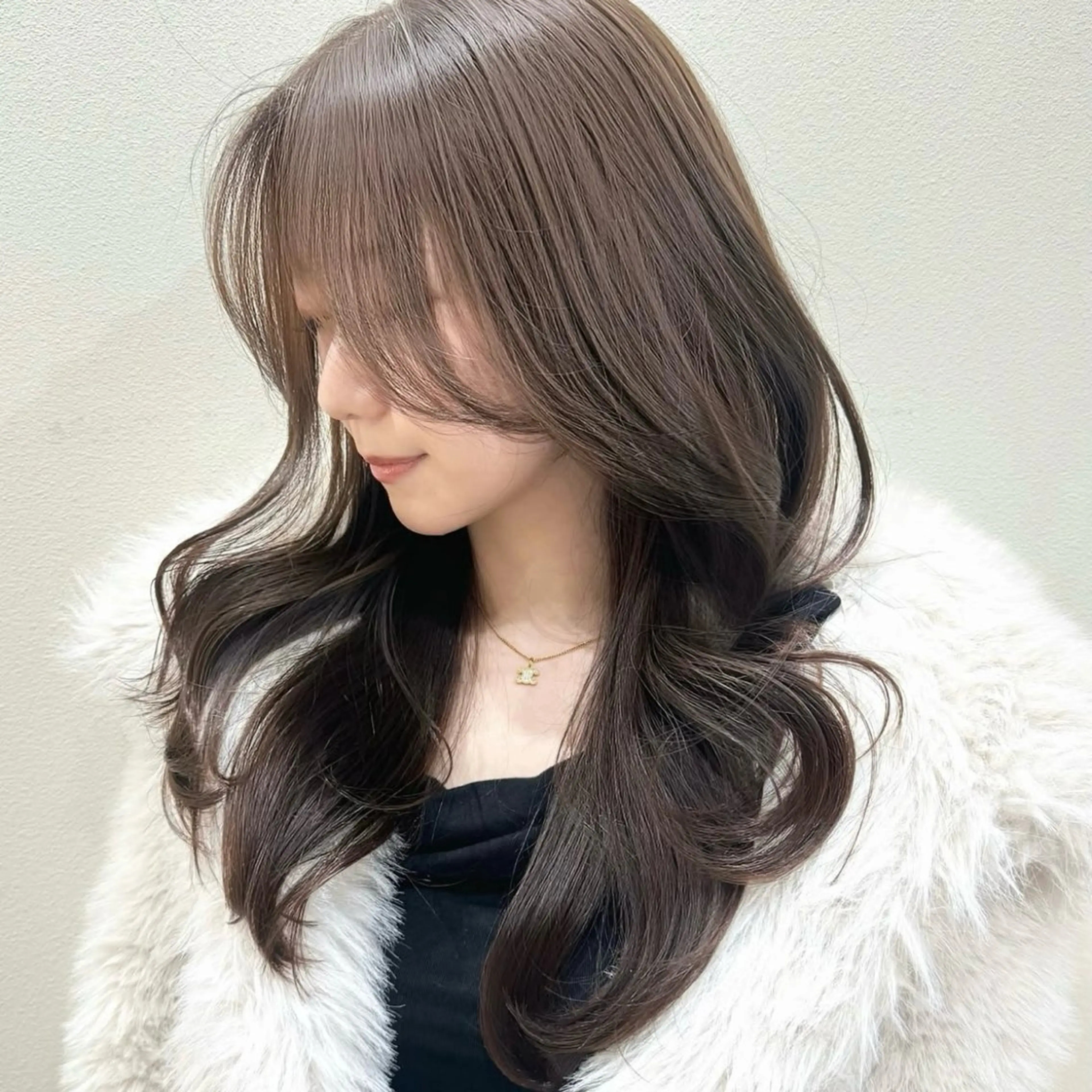 ロング カラー ブラウンカラー 透明感カラー グレージュ オリーブカラー ピンクカラー カット ヘアカラー トリートメント CHAINON CENTREのヘアスタイル