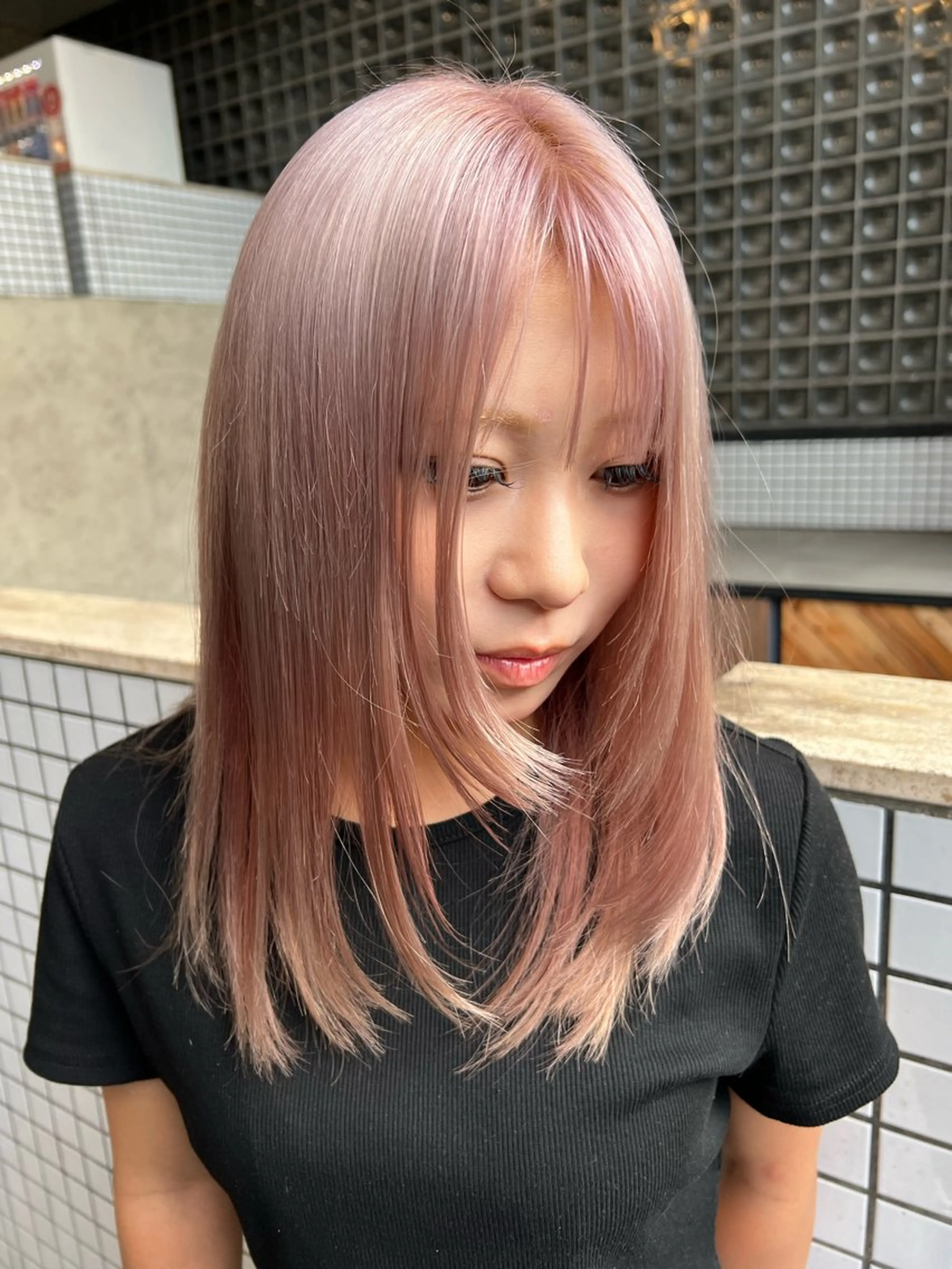 カラー 愛子 /ハイトーンのヘアスタイル
