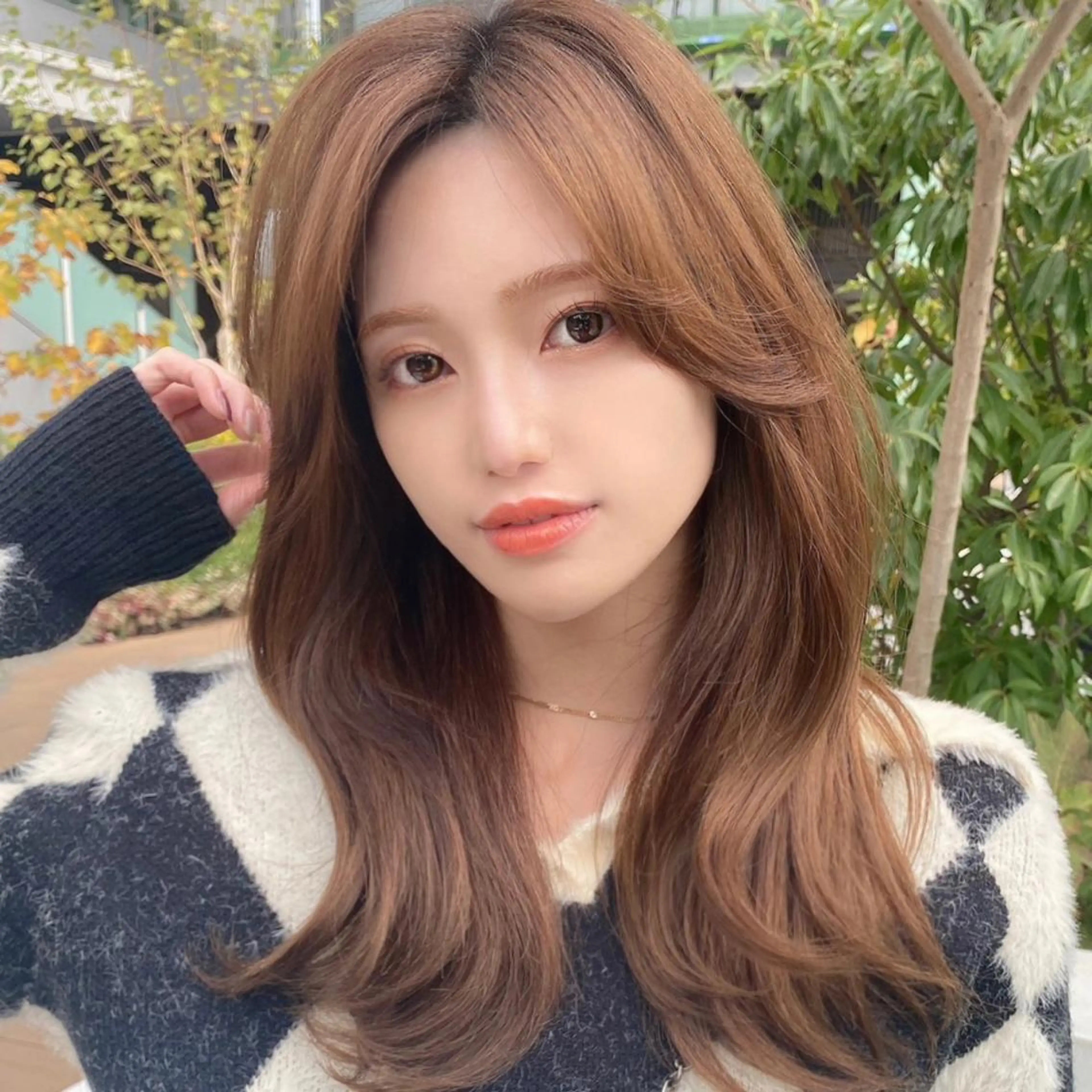 ロング カラー パーマ 透明感カラー グレージュ くびれヘア 韓国風ヘア ロング ヘアカラー トリートメント 髪質改善/ レイヤーカット金井翔のヘアスタイル