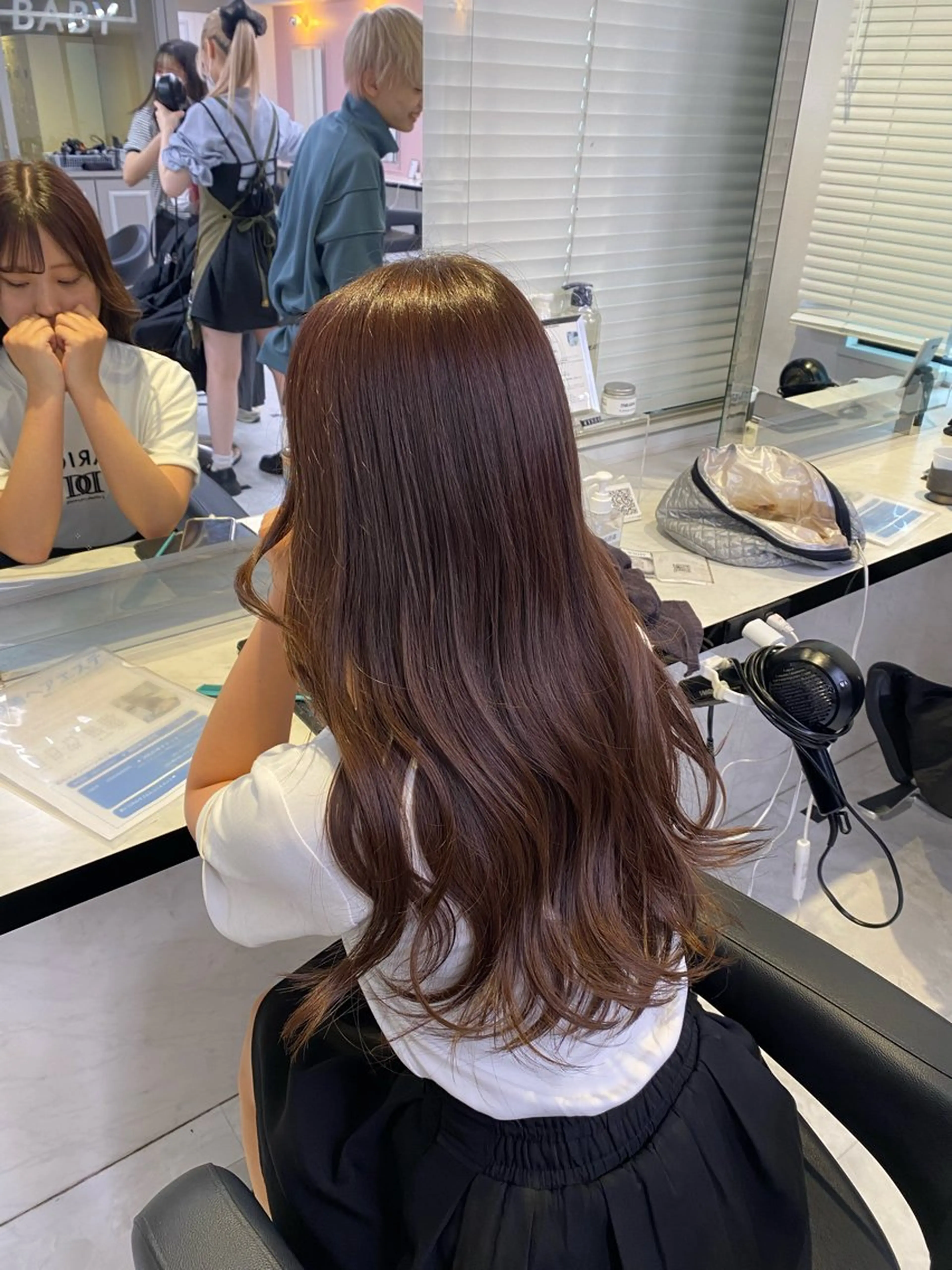 カラー 韓国ガーリー🤍暖 色カラー🤍misaのヘアスタイル