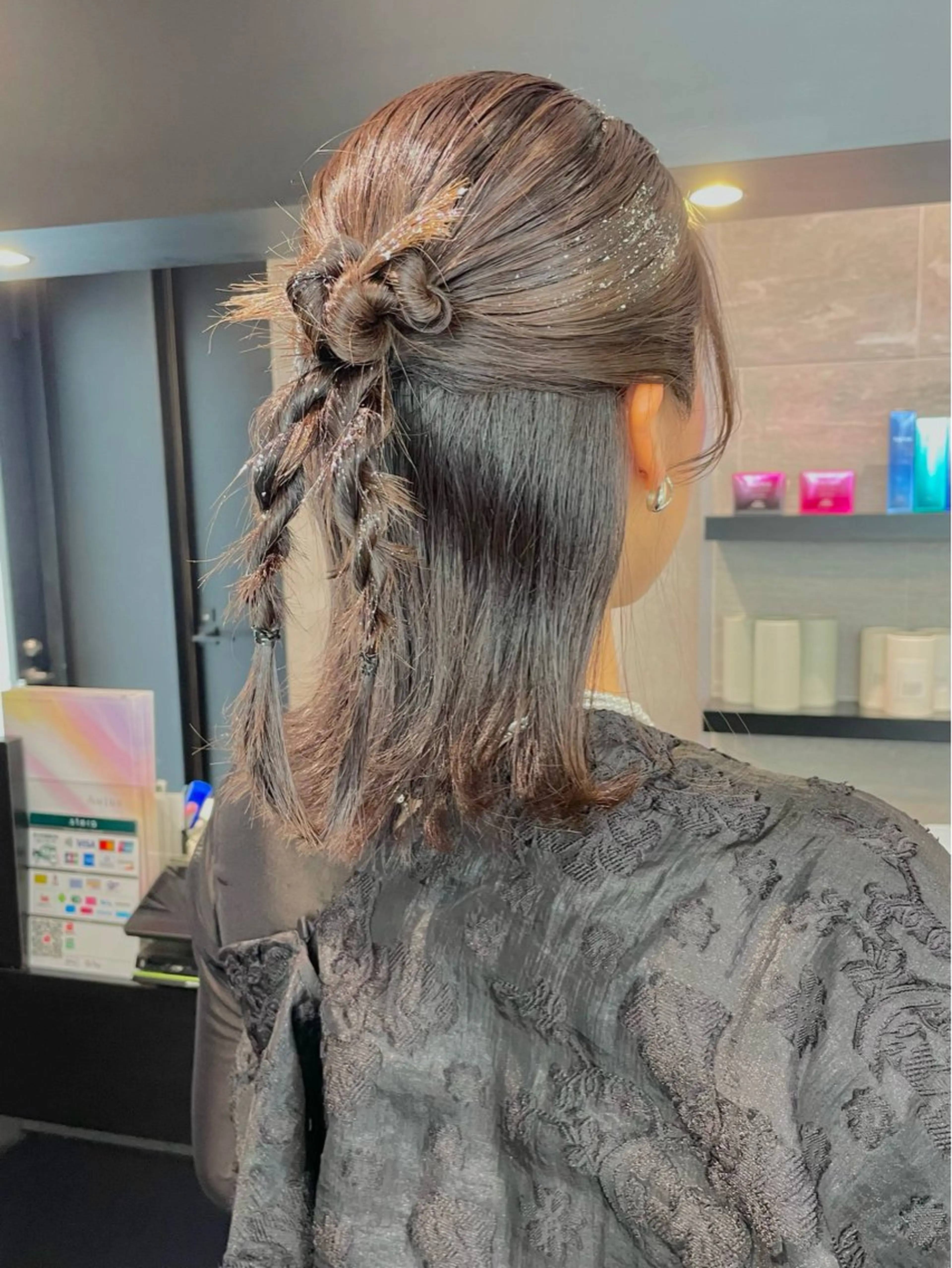 ミディアム ヘアアレンジ ハーフアップ ダブルカラー🦖 /髪質改善⚡️しおりのヘアスタイル