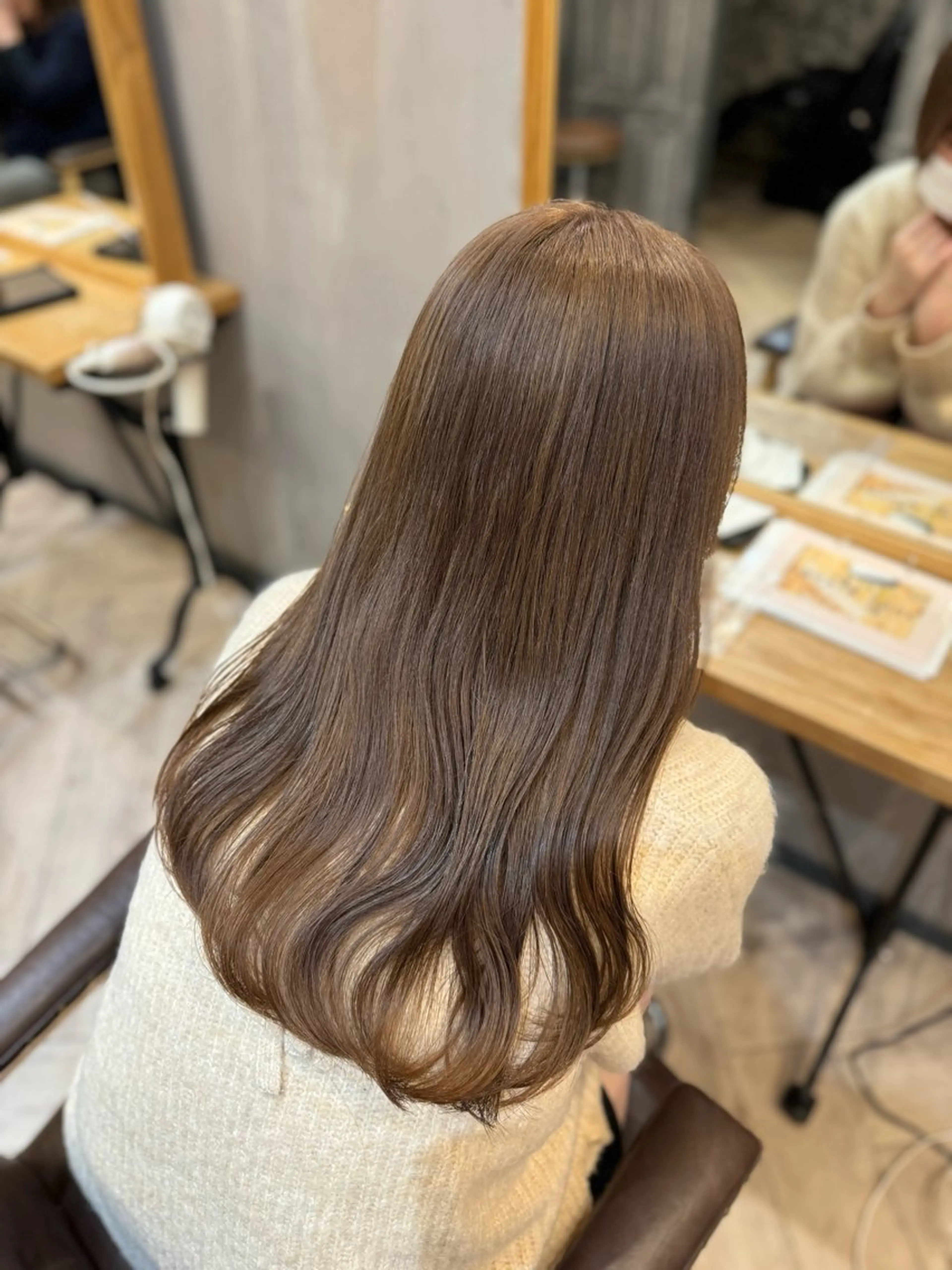 カラー 谷口 真衣のヘアスタイル