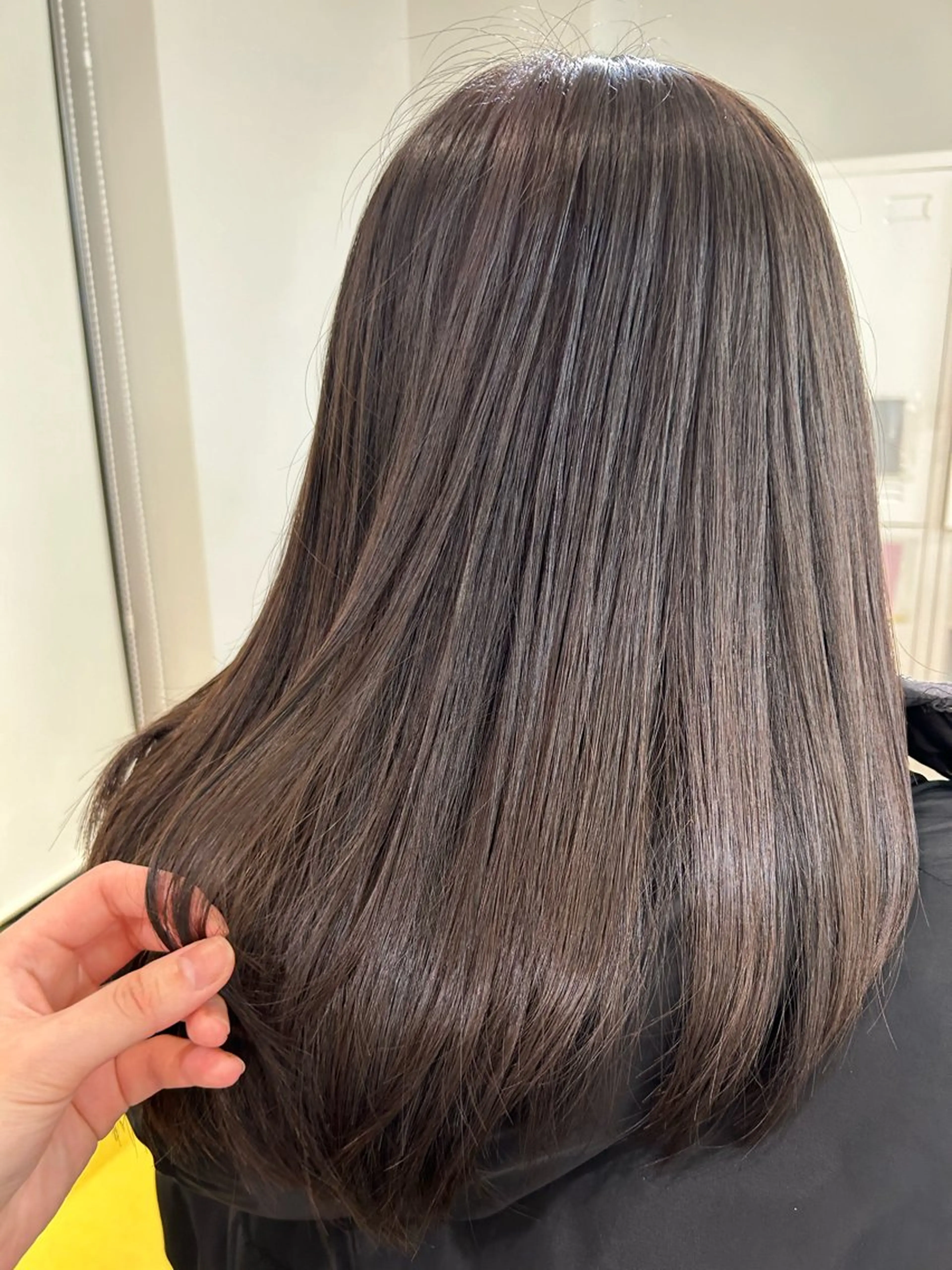 ロング レイヤーカット タカムラ ミイユのヘアスタイル