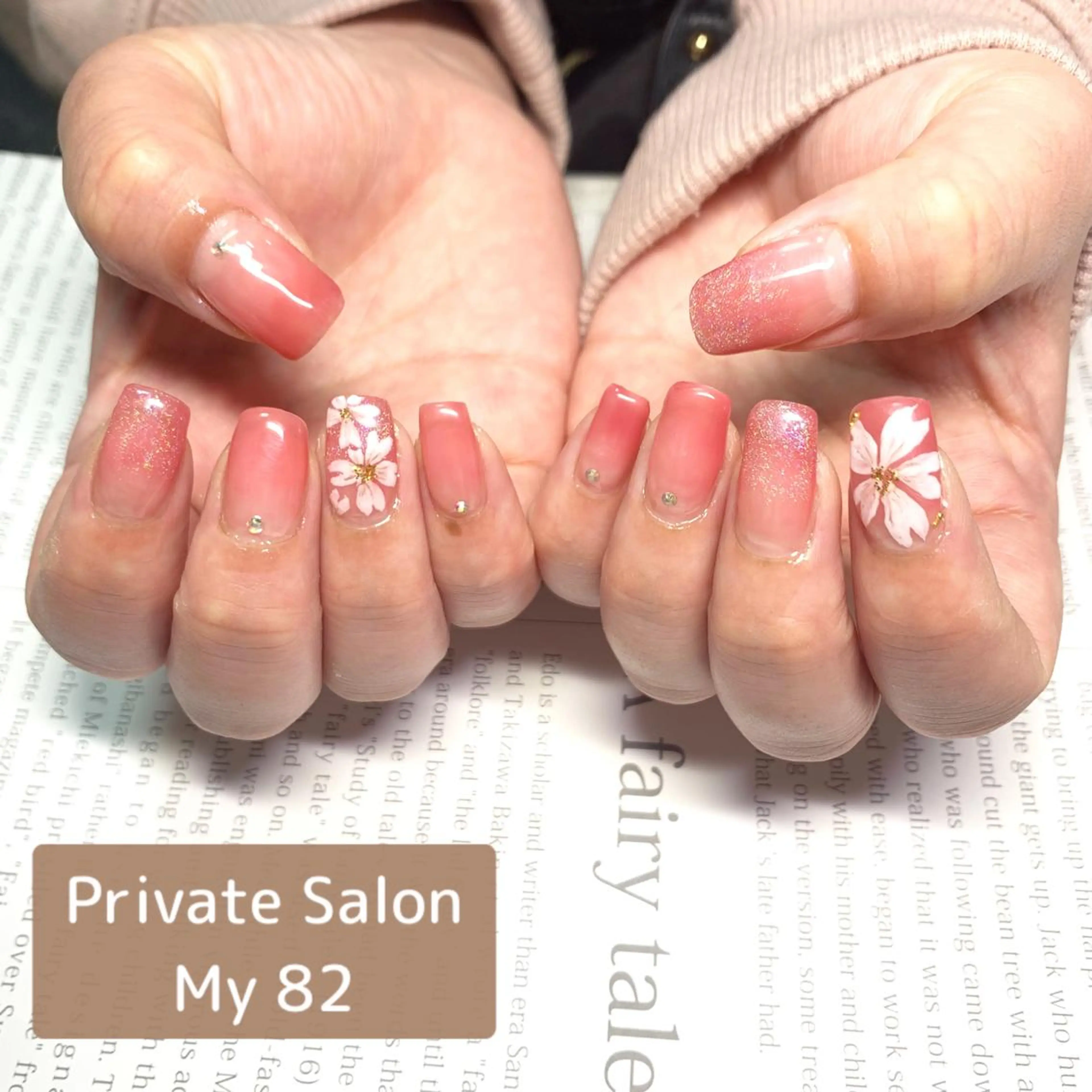 ネイル アートネイル 桜ネイル フラワーネイル ジェルネイル グラデーション ハンドネイル Private Sa lon  MARLOのネイルデザイン
