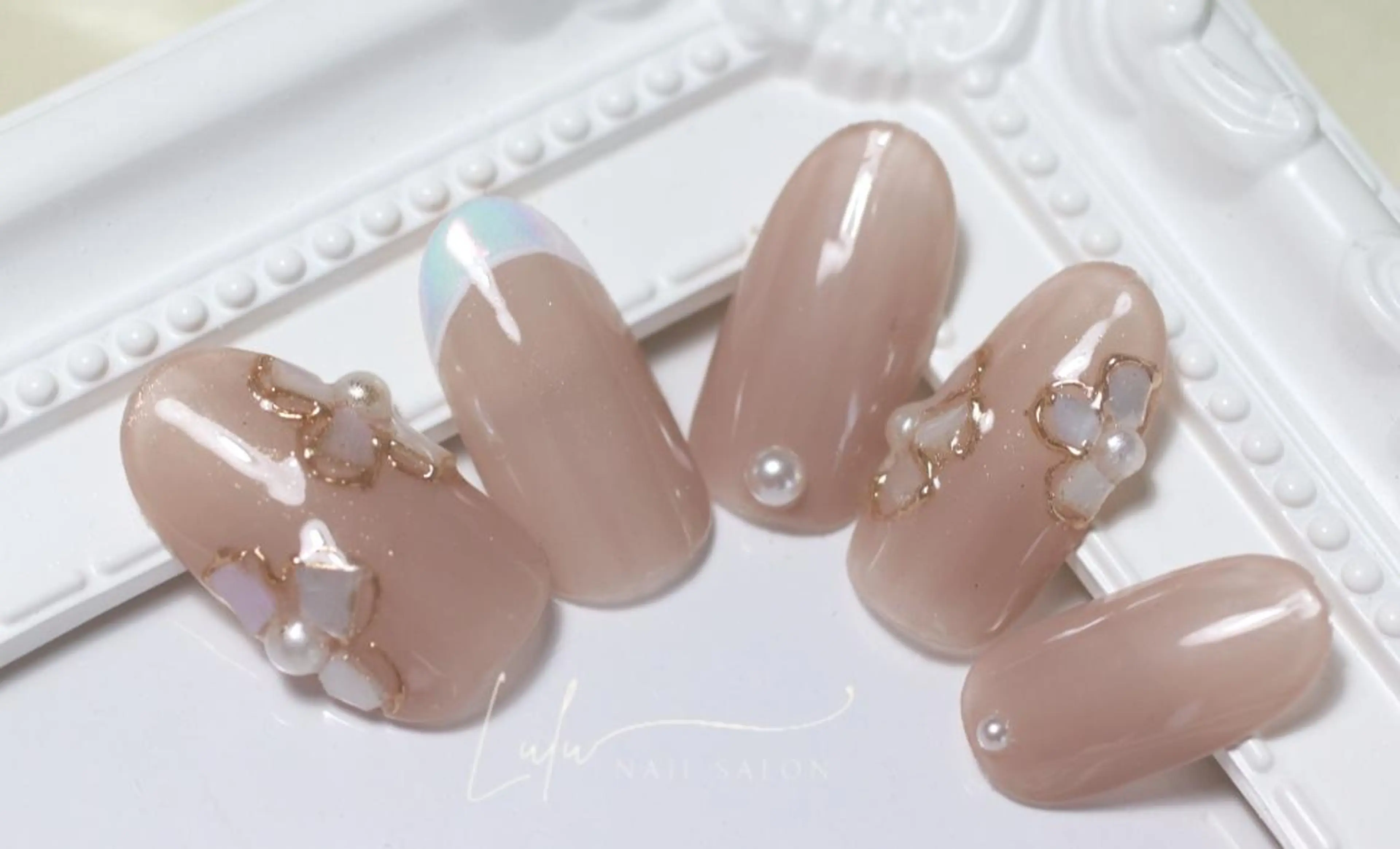 ネイル Lulu nail salon 南堀江店所属・西村 あやかのネイルデザイン