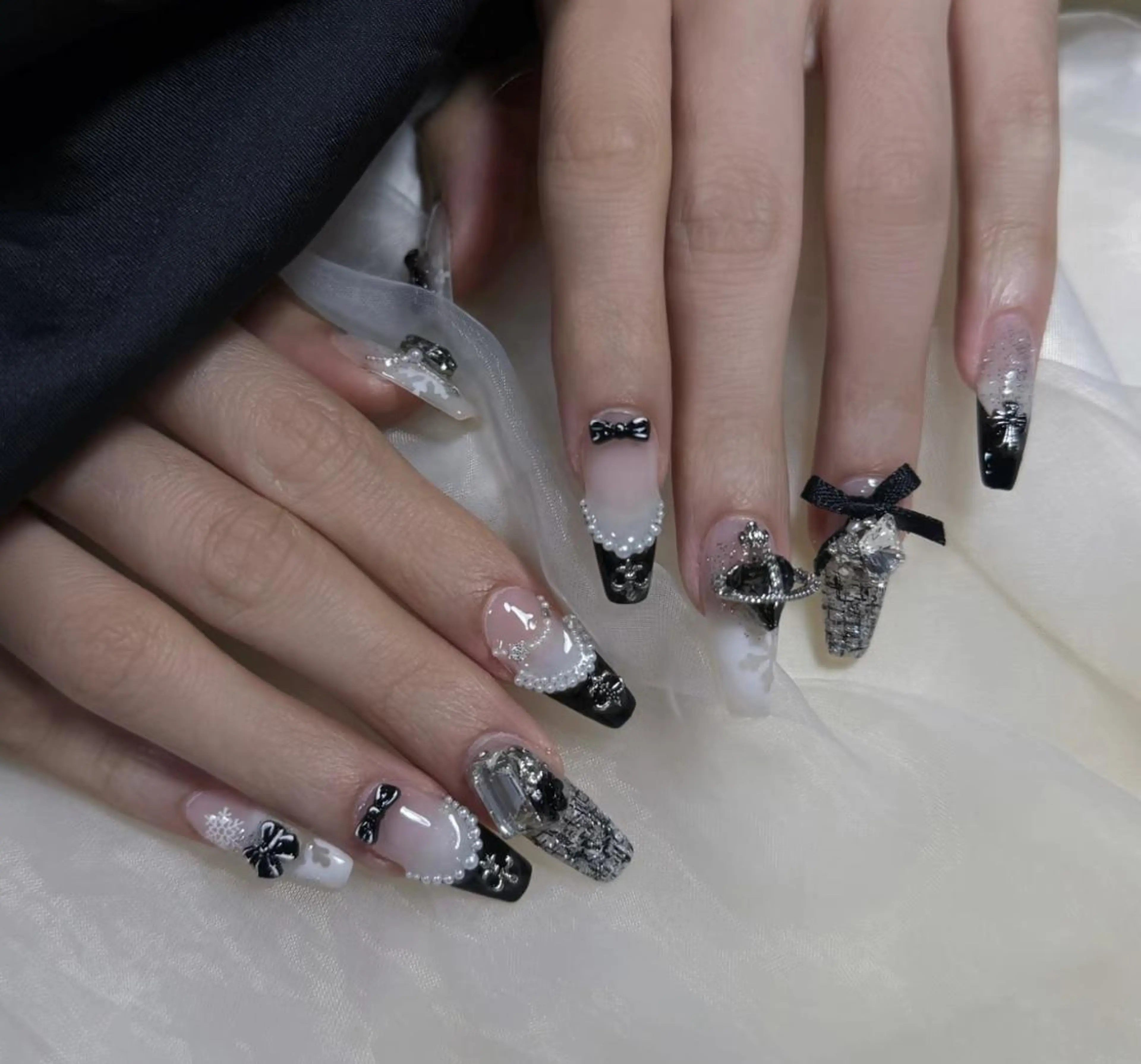 ネイル ハンドネイル 🎀 KiKi_nailのネイルデザイン