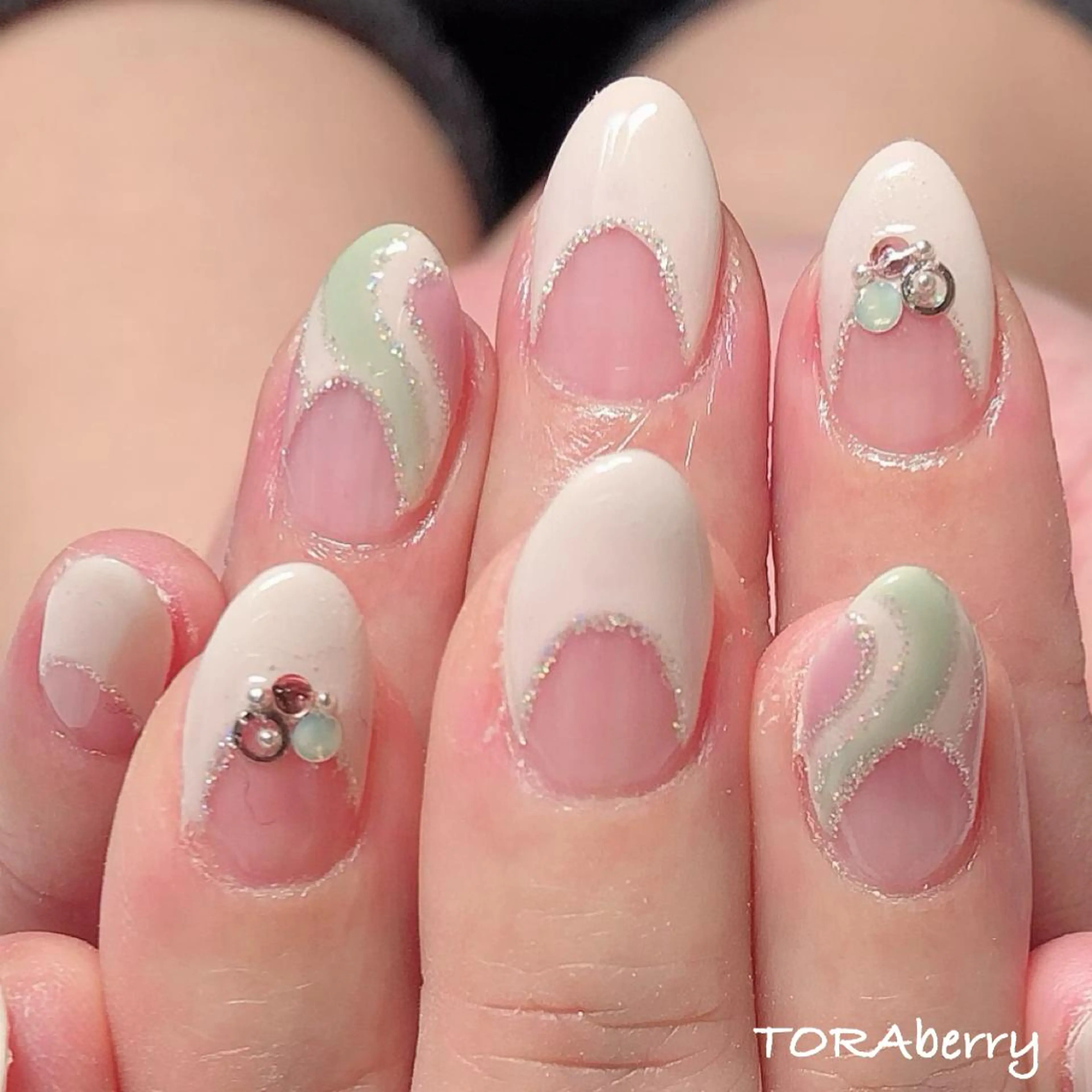 ネイル ハンドネイル ネイリスト なつみのネイルデザイン