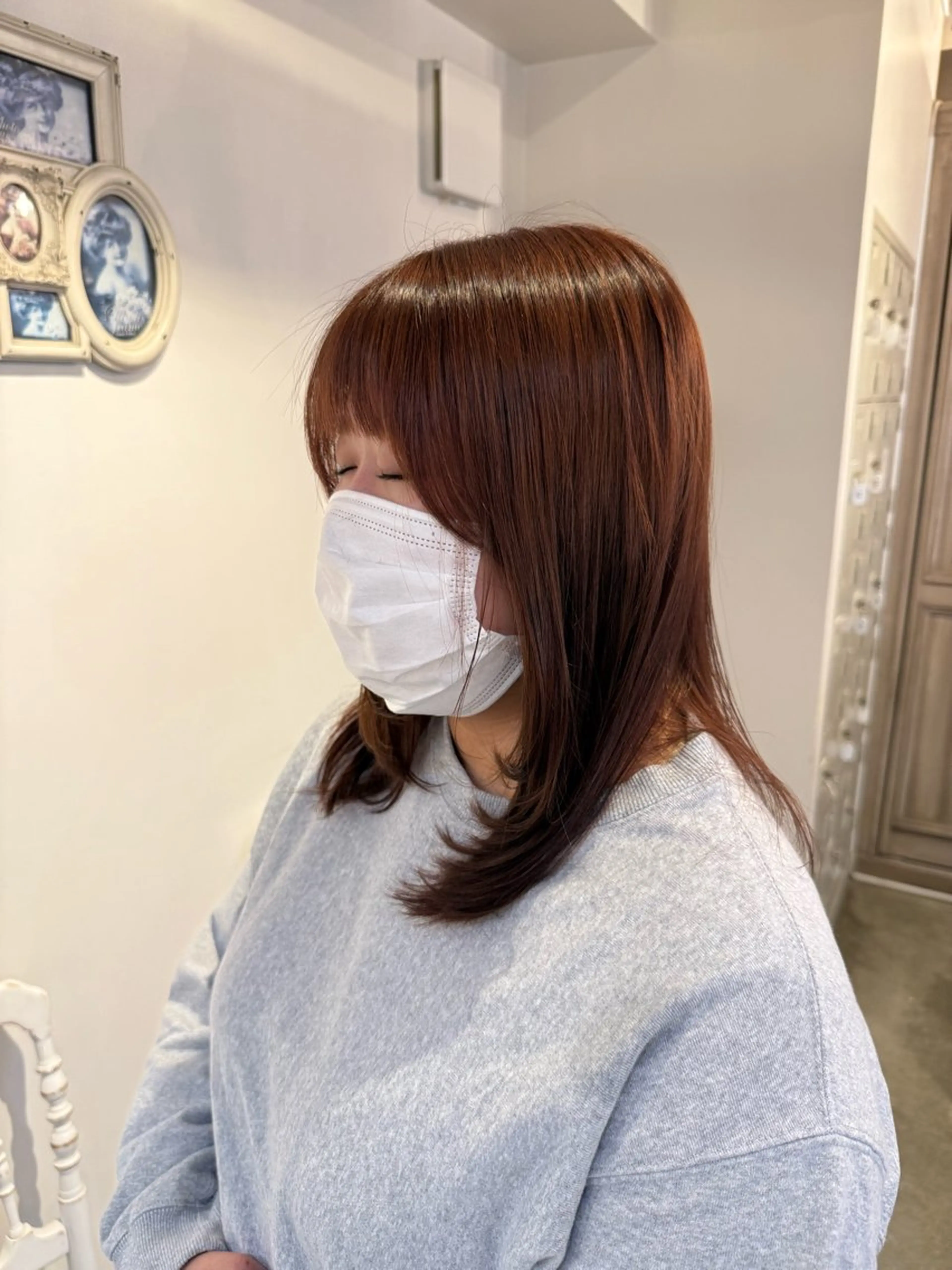 ミディアム レイヤーカット カット lolonois森ノ宮所属・齊藤 百伽のヘアスタイル
