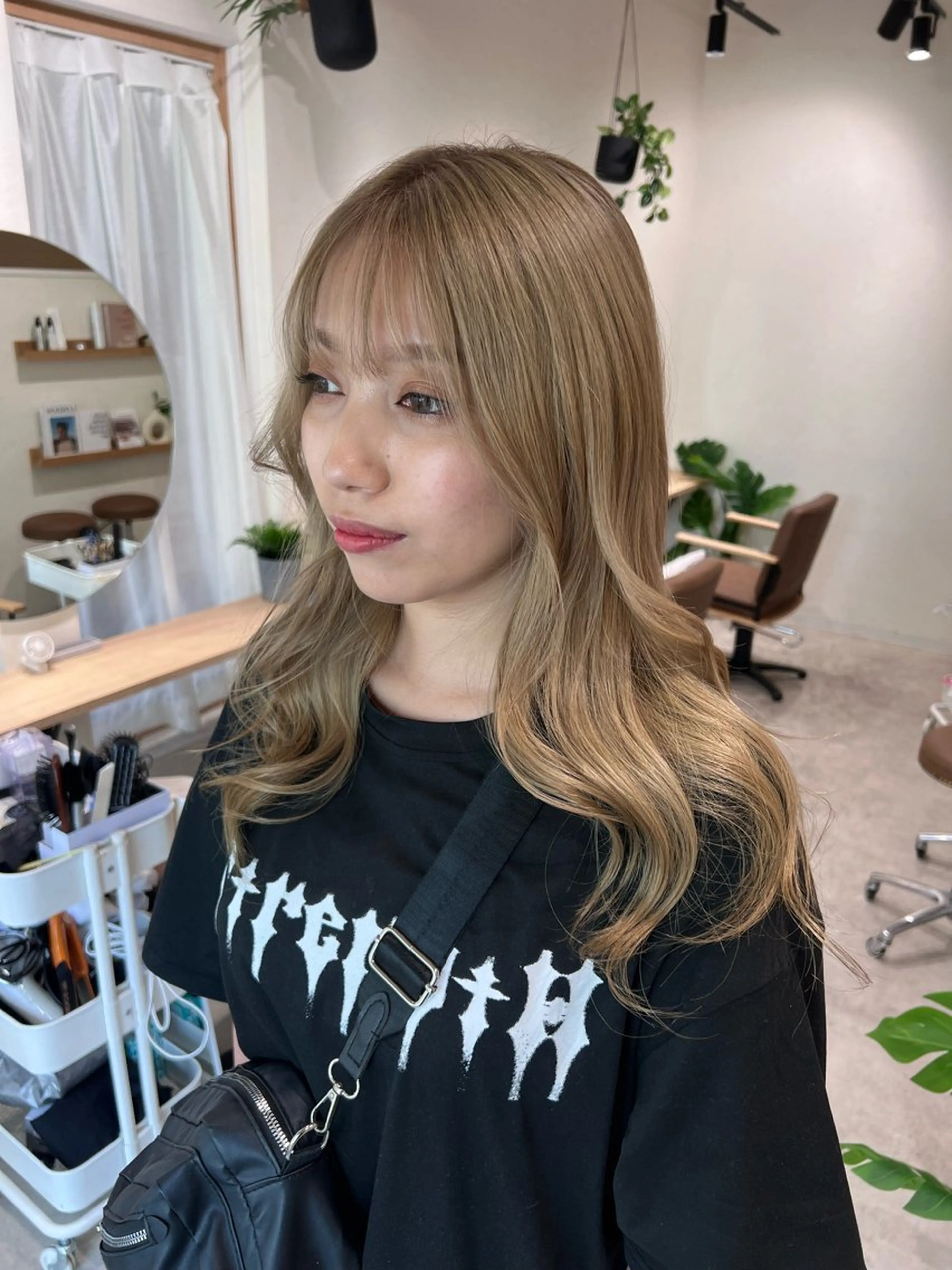 セミロング レイヤーカット ヘアカラー Day .1のヘアスタイル