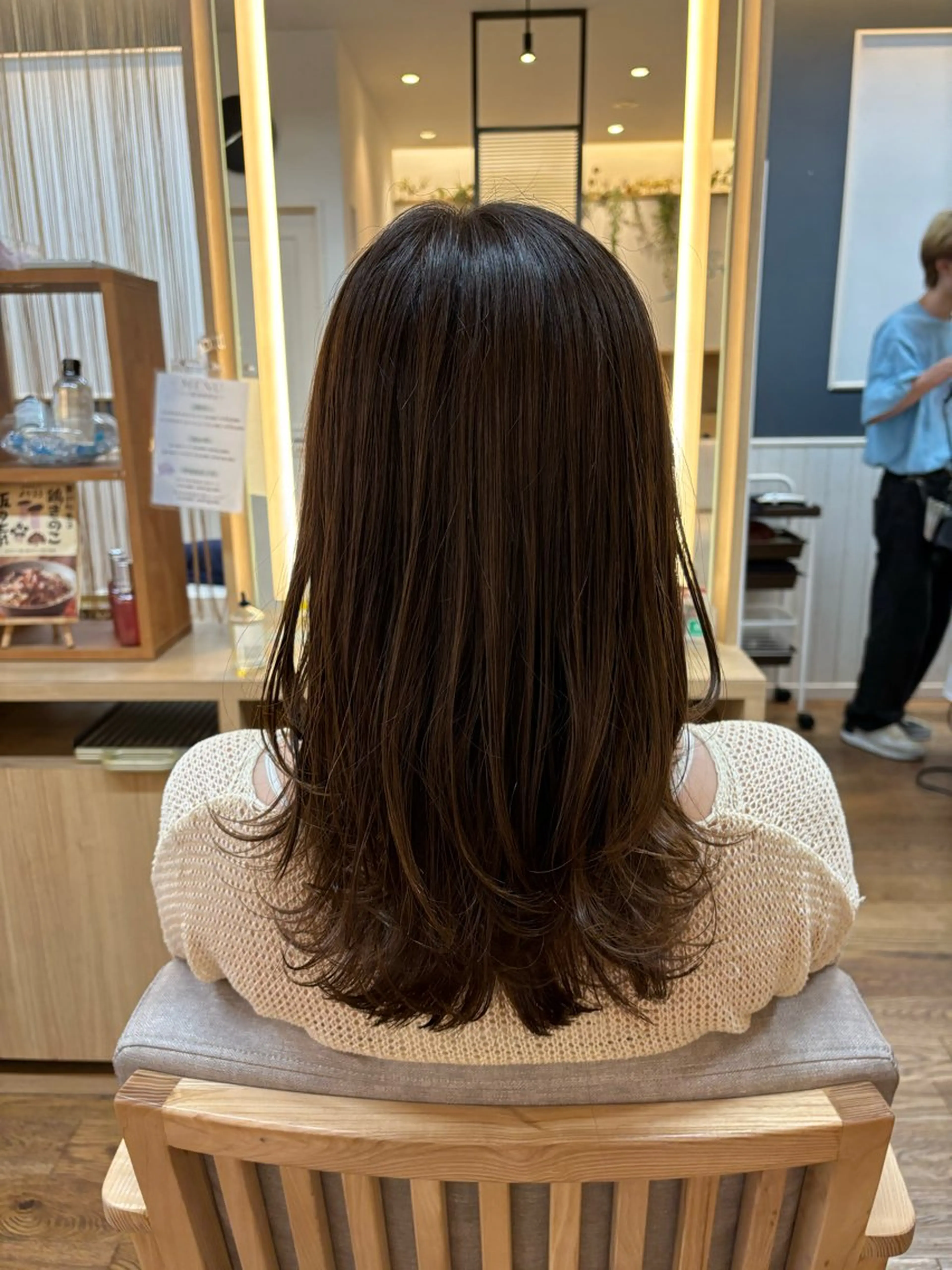 セミロング カラー ヘアアレンジ ベージュカラー オリーブベージュ レイヤーカット 韓国ヘア sasugaのヘアスタイル