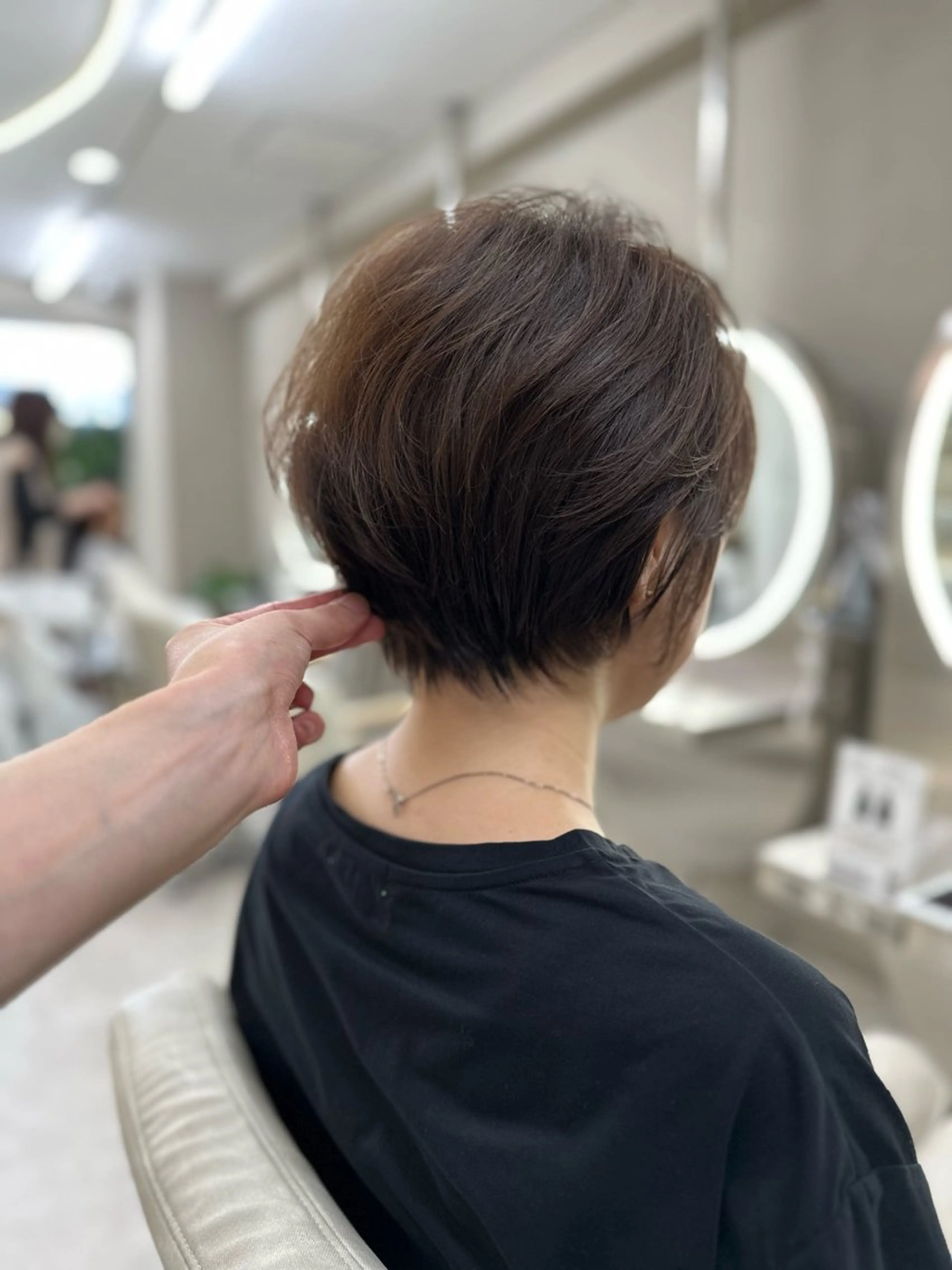 ショート カラー i.+sapporo所属・ショート/レイヤー /札幌/小山内のヘアスタイル