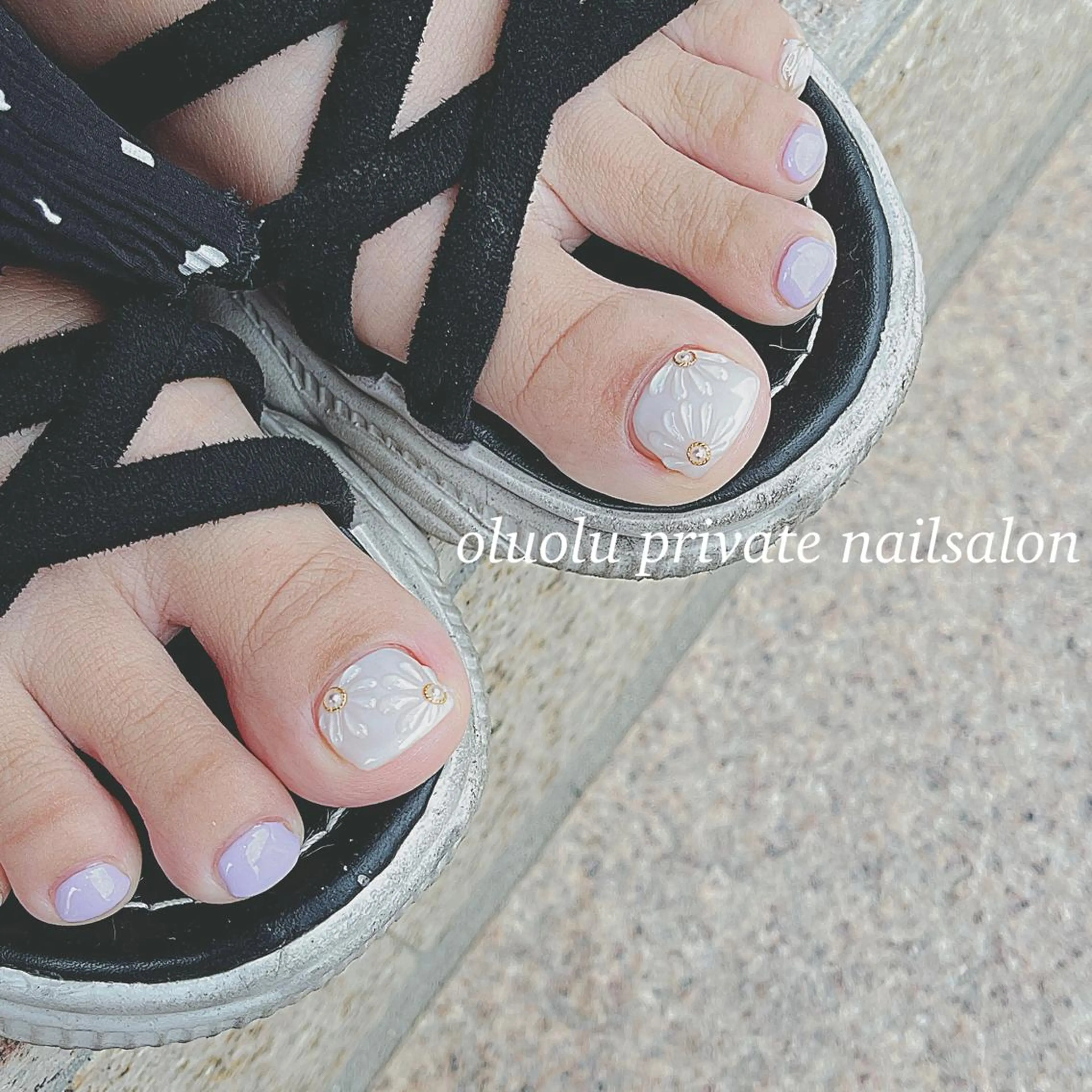 ネイル アートネイル フラワーネイル フットネイル ジェルネイル ニュアンスネイル フットネイル 大村 紬華のネイルデザイン