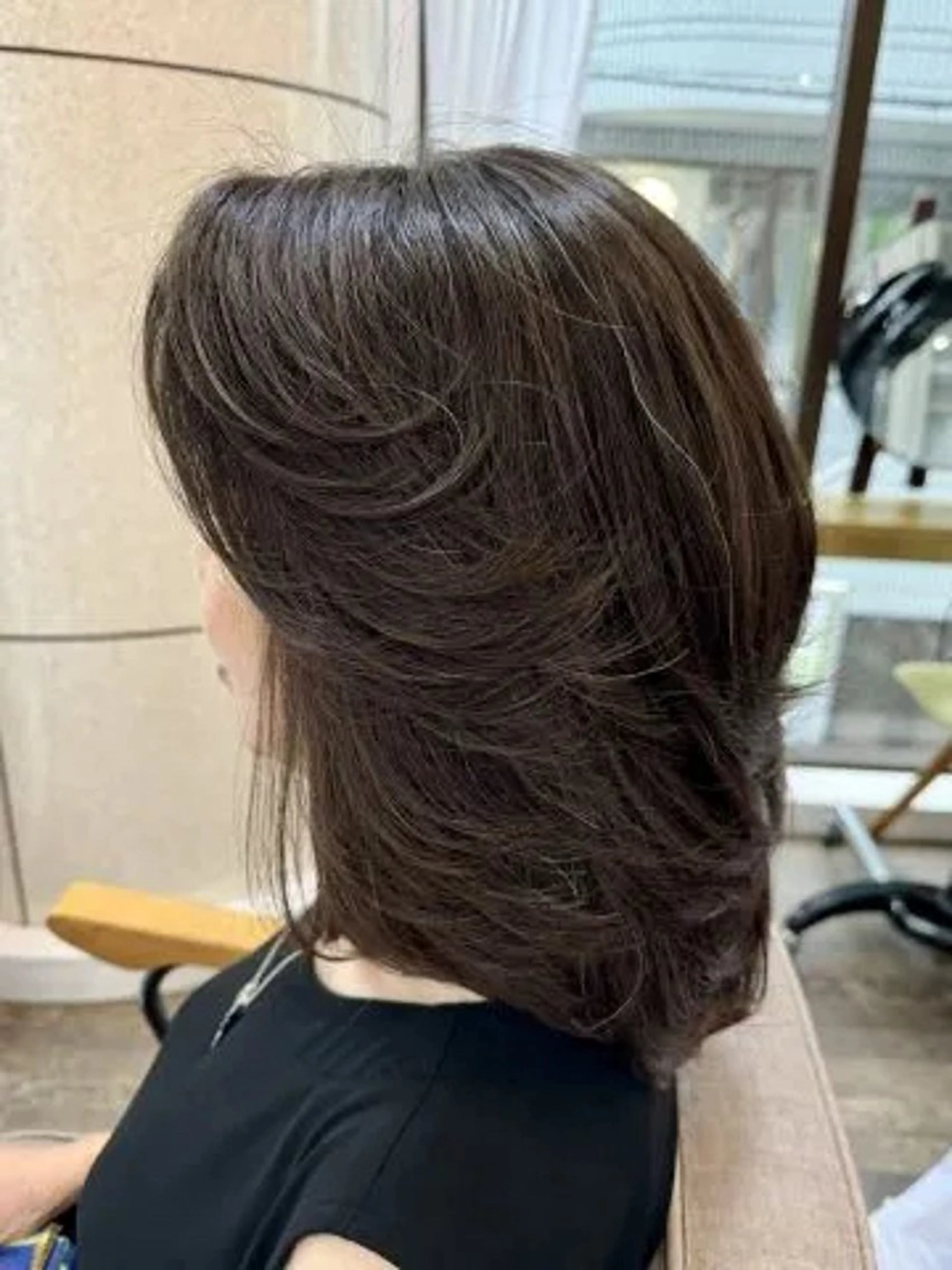 50歳以上限定　レイヤーカット✂︎ (肩くらいの長さで切らせてくれる方)の写真