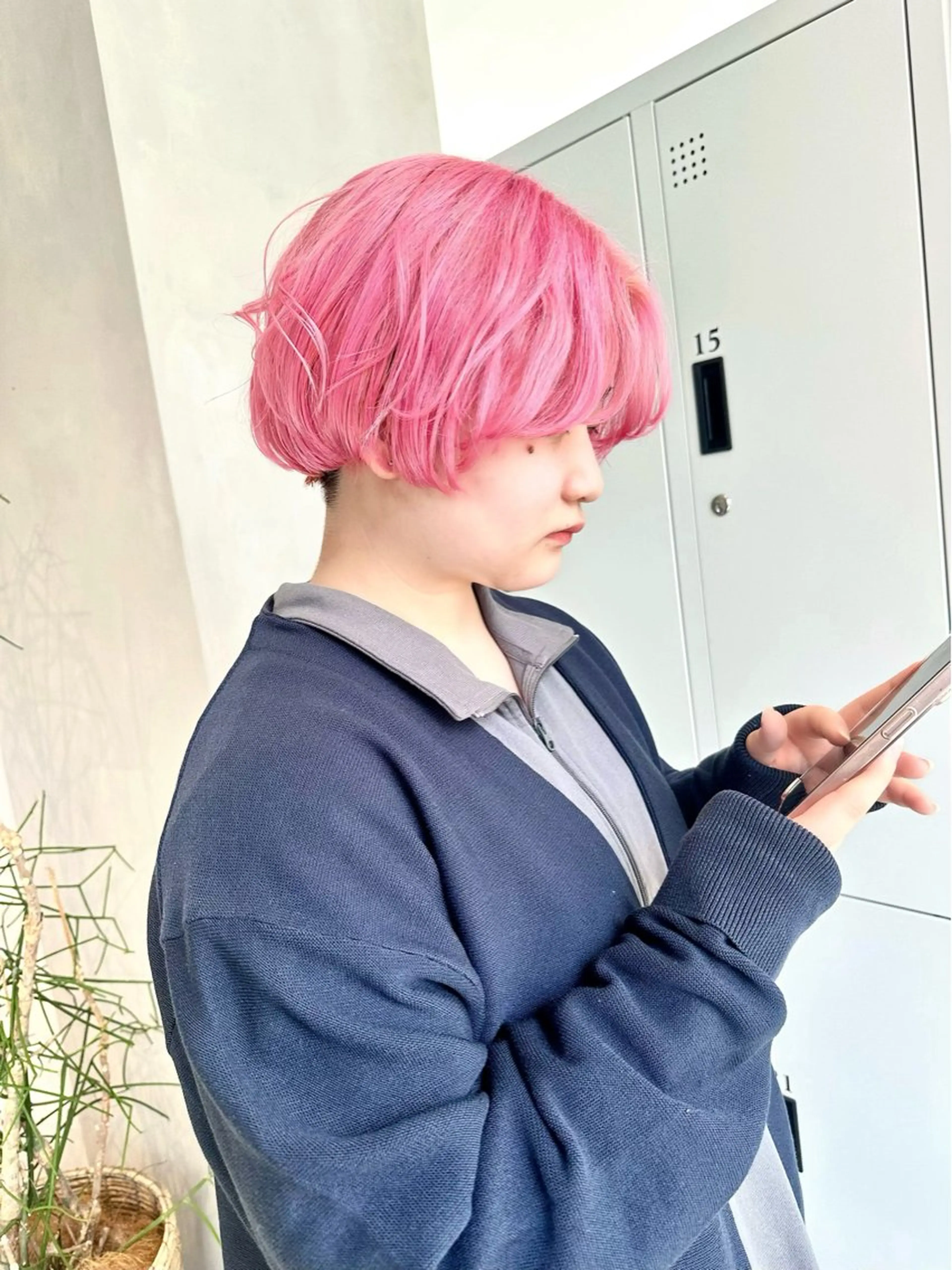ショート カラー ブリーチ ケアブリーチ ダブルカラー ハイトーンカラー ピンクカラー 似合わせ小顔ショート /akane🐰♥️のヘアスタイル