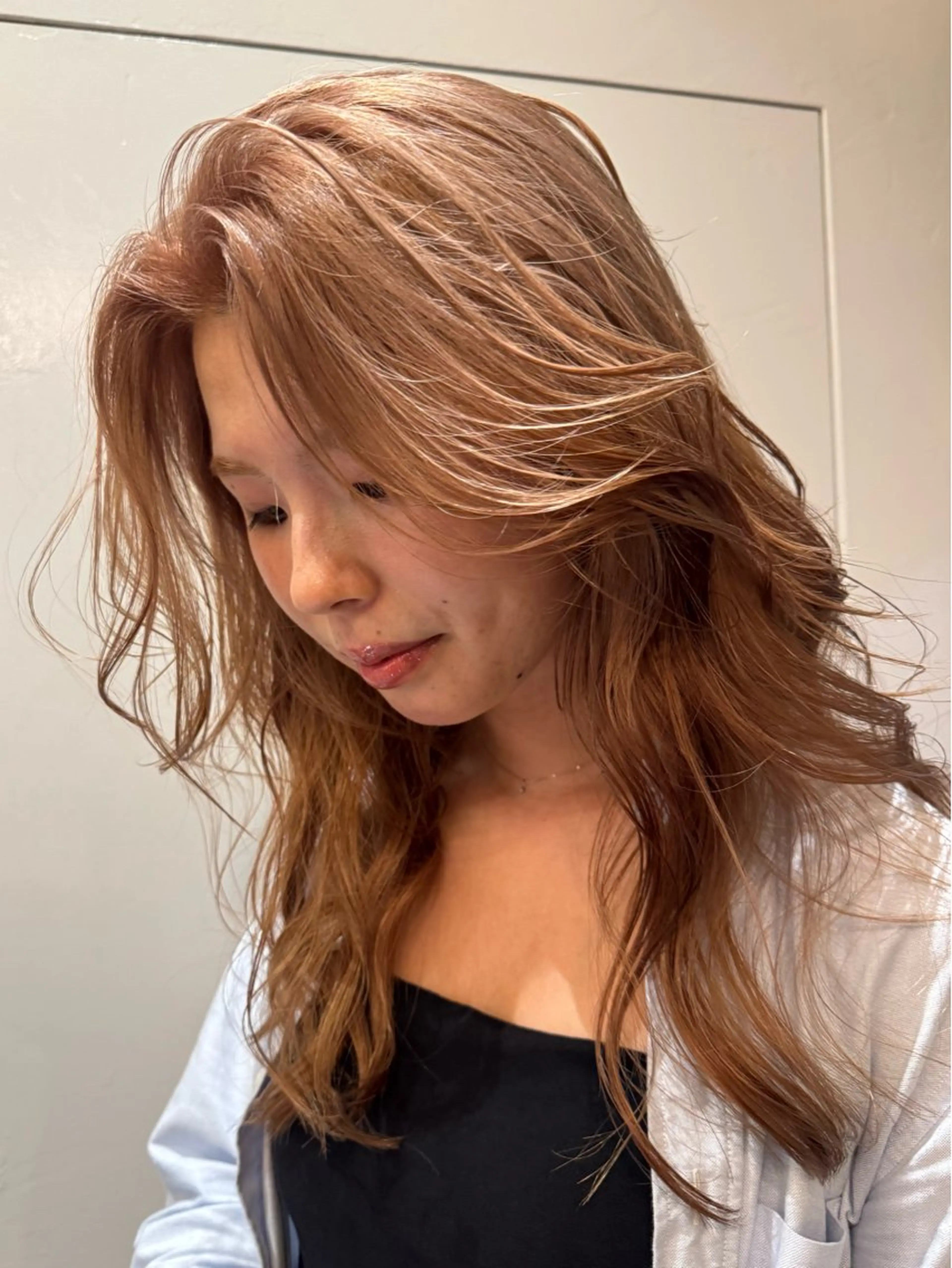 セミロング カラー ベージュカラー カット ヘアカラー トリートメント 大佐古 陣冶のヘアスタイル