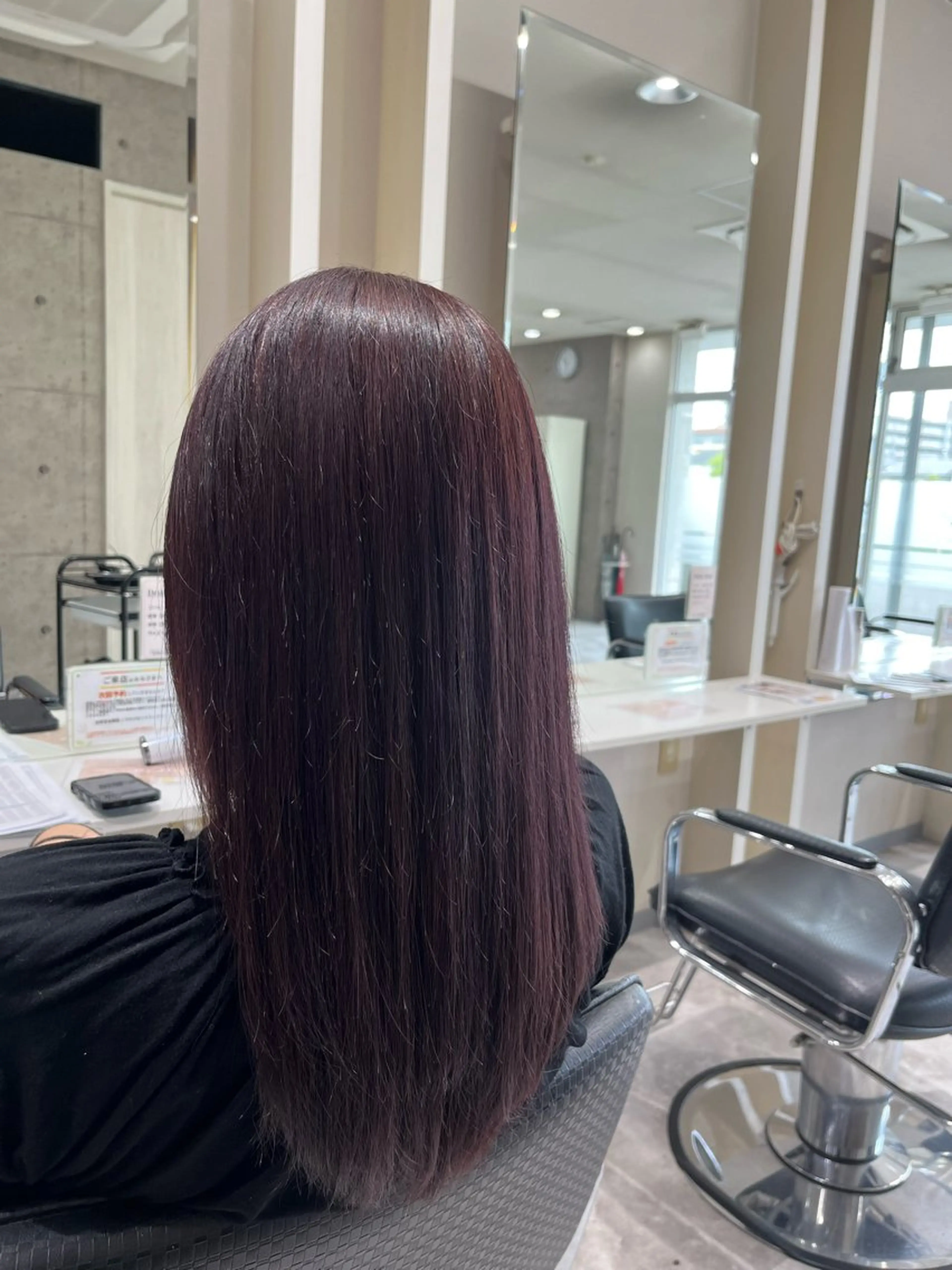 ロング カラー レッドカラー Glanz所属・Glanz yuukaのヘアスタイル