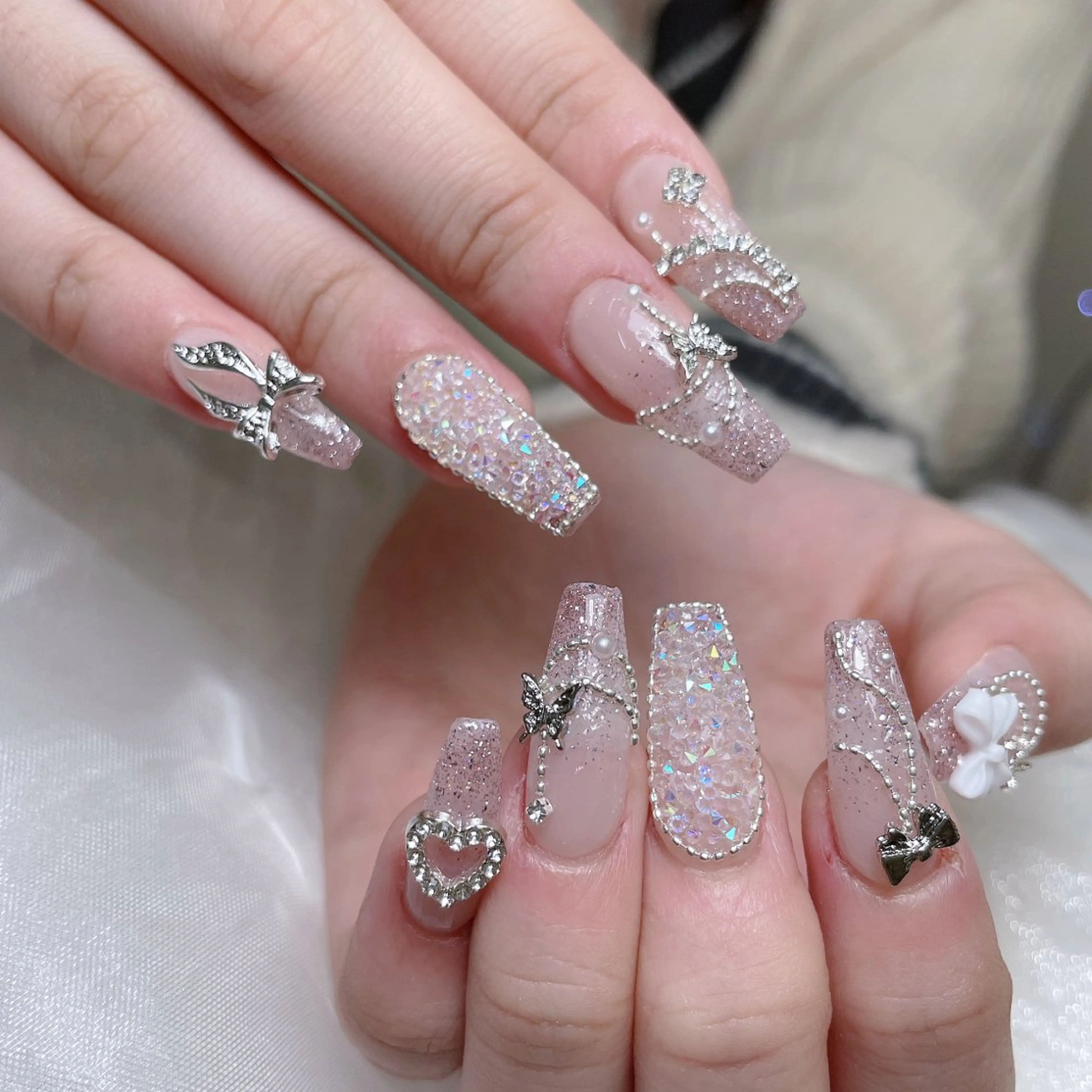 ネイル 成人式 ジェルネイル ネイルチップ ハンドネイル Momoa nail salon所属・MoMoA Nail ネイル長さ出し専門店のネイルデザイン