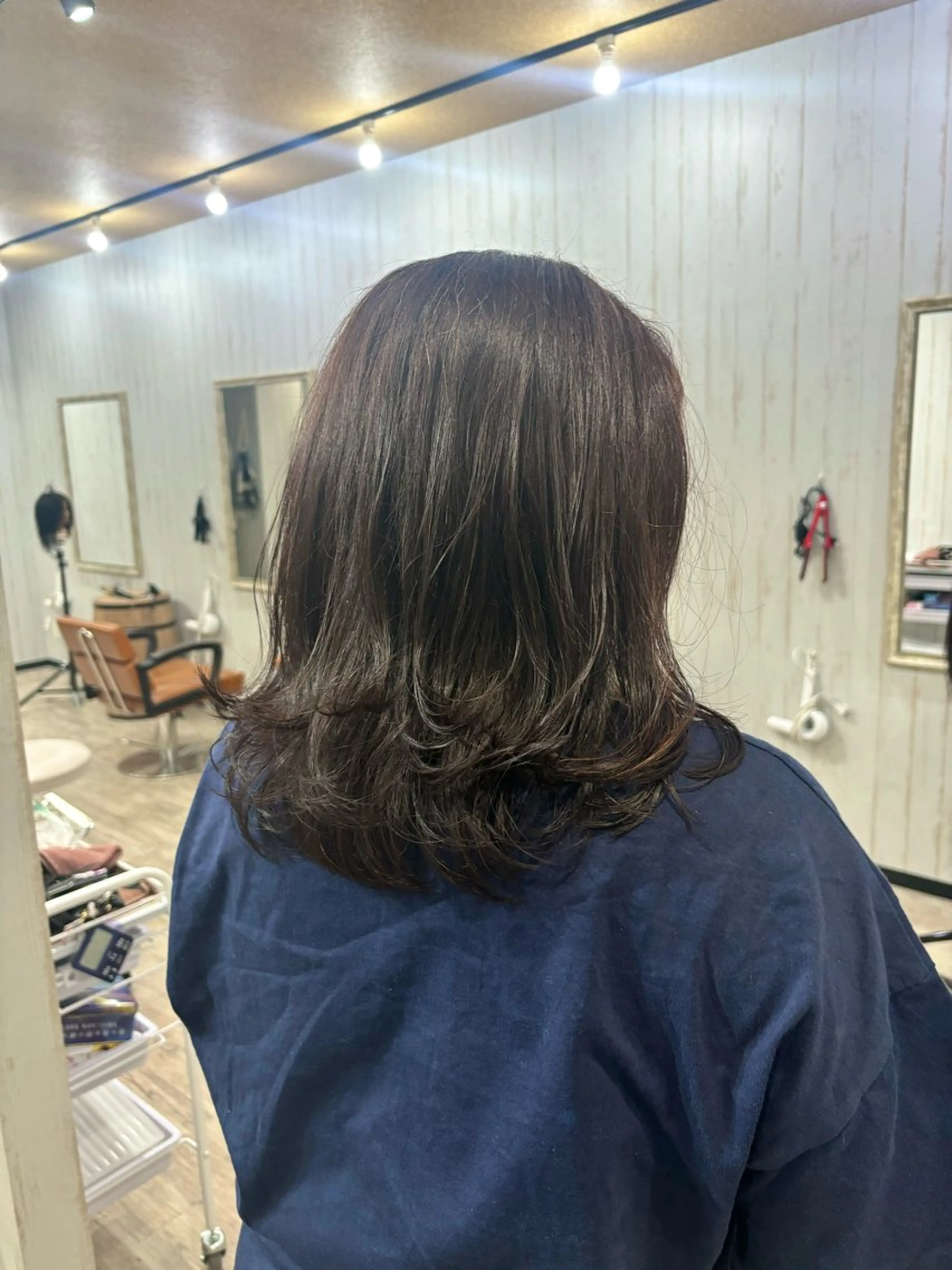 セミロング ヘアアレンジ レイヤーカット 渋谷デザインカラー 🎀ハイトーンのヘアスタイル