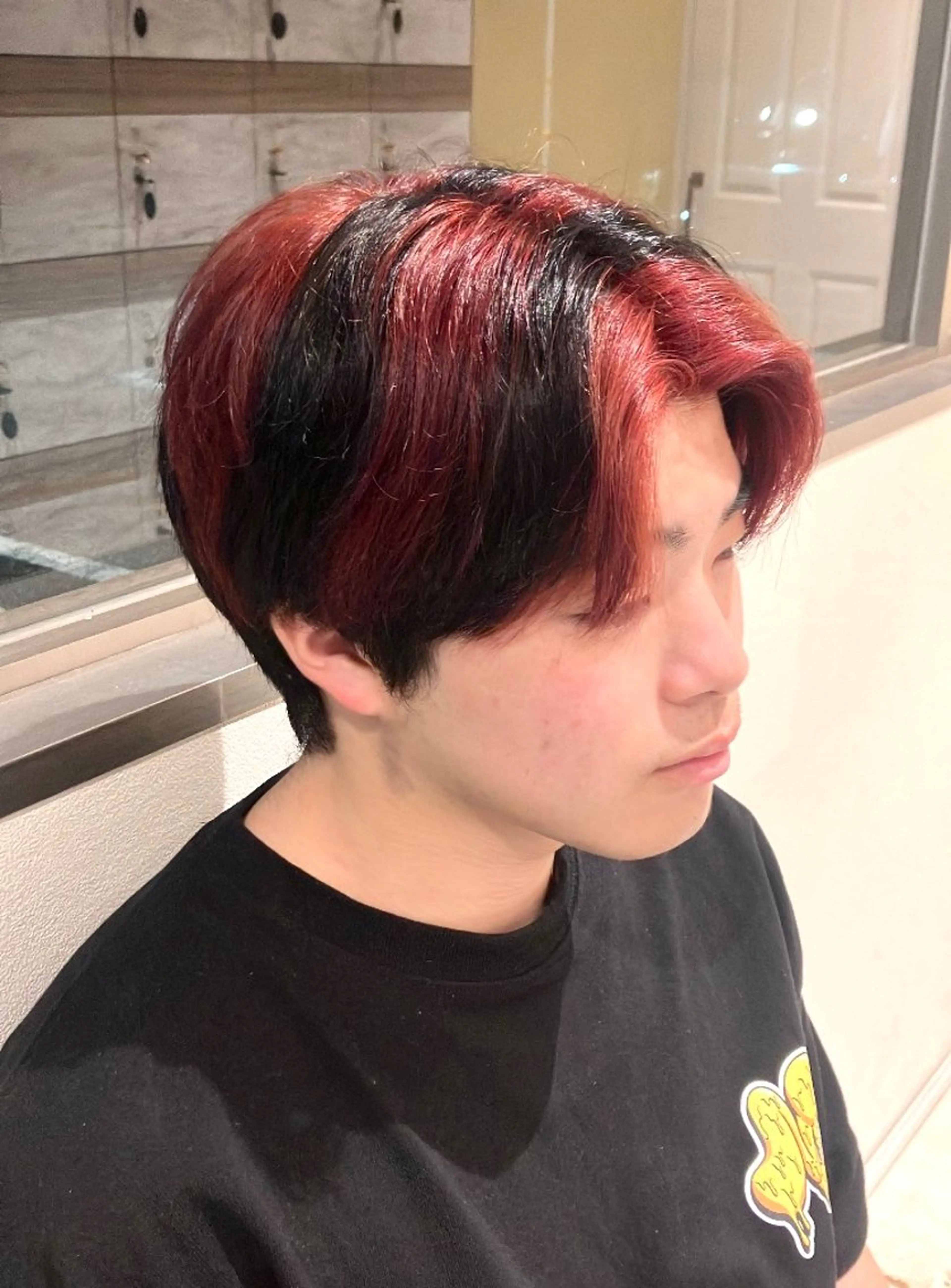 カラー メンズ 中井 洋那のヘアスタイル