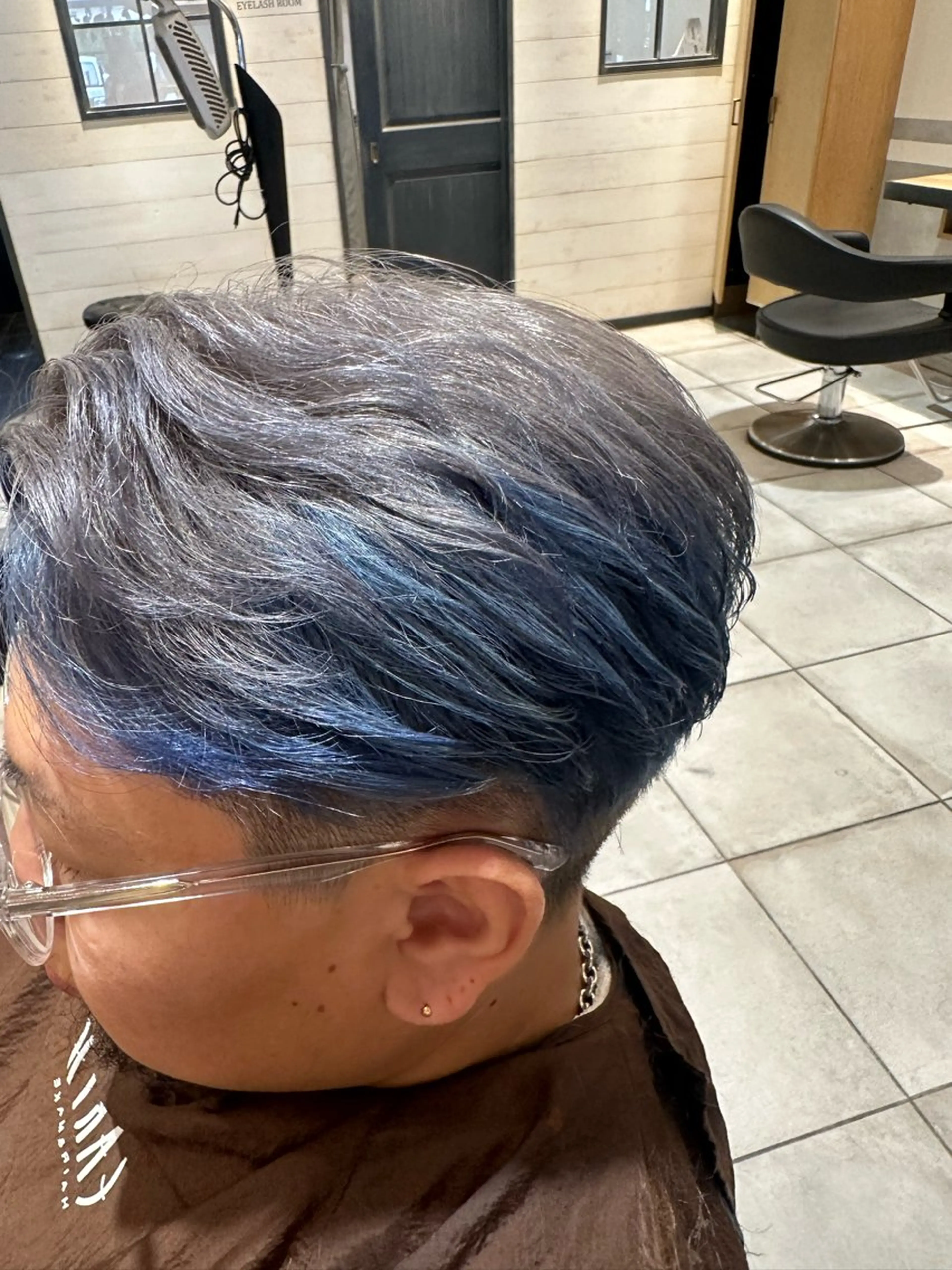 カラー ブリーチ ハイトーンカラー インナーカラー 福井 美夢のヘアスタイル