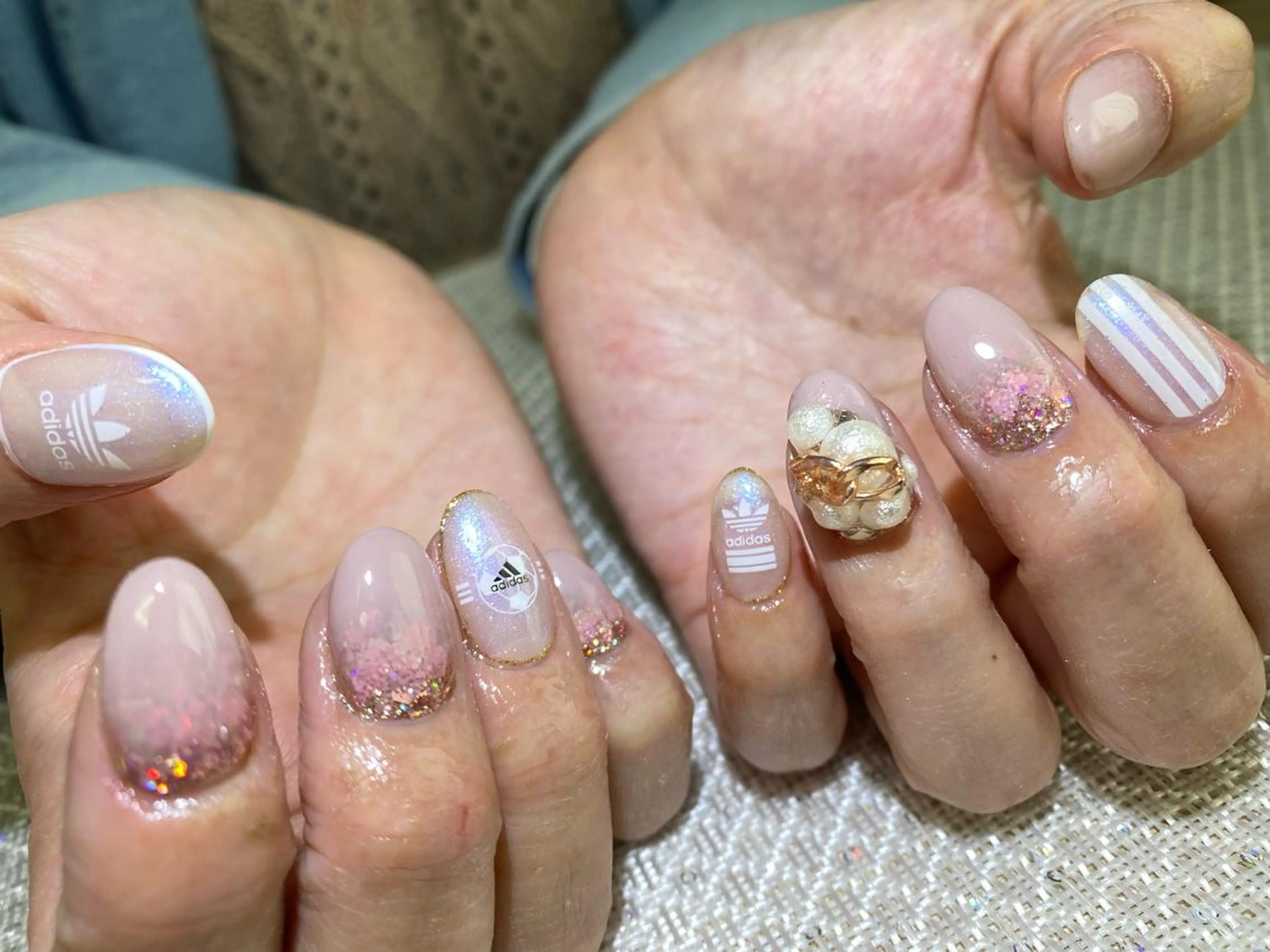 ネイル ゴールド グラデーション Esthetic Will所属・will 有希のネイルデザイン