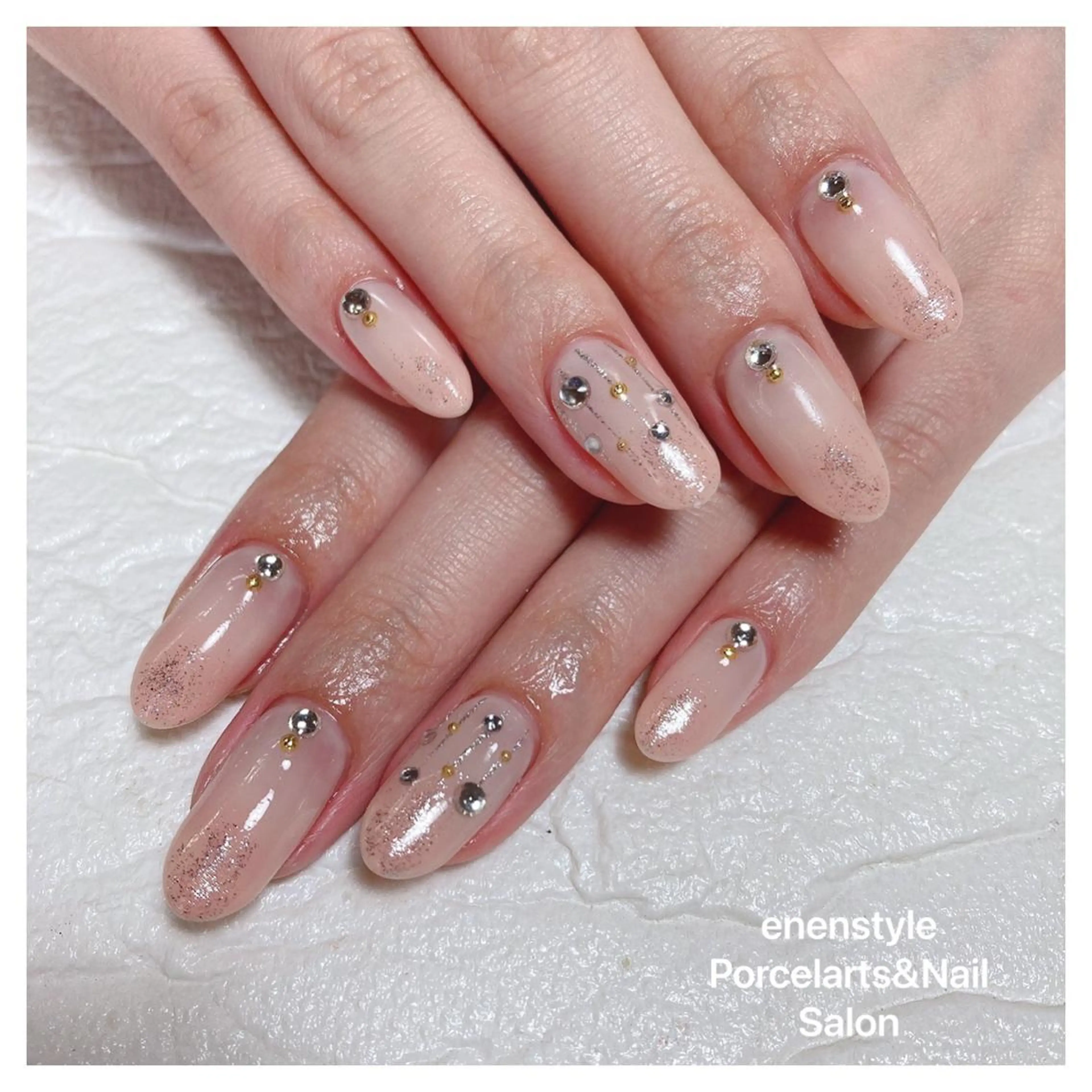 ミディアム ネイル ハンドネイル 👑enen style👑のネイルデザイン