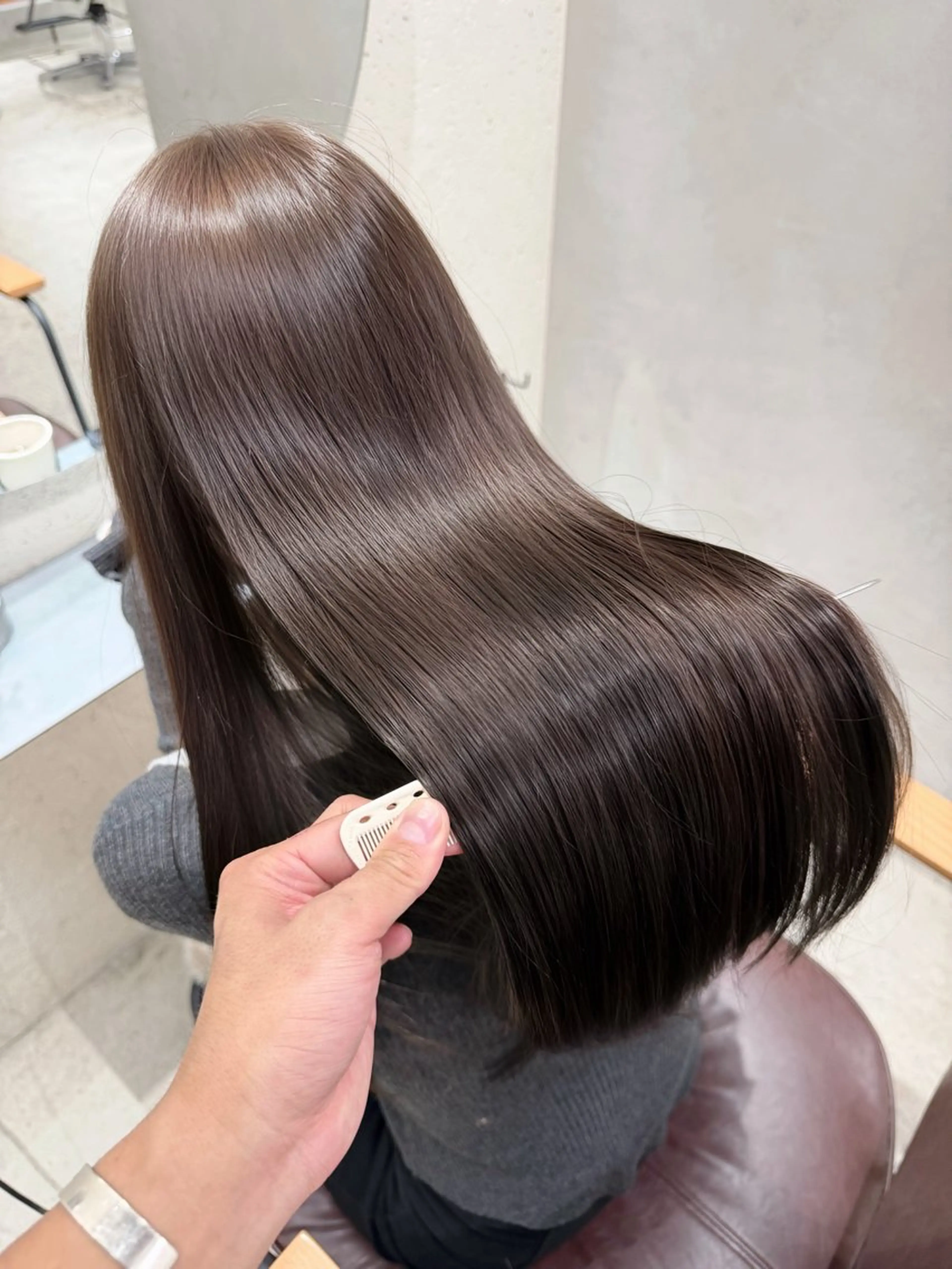 ロング カラー ヘアアレンジ グレージュ ヘアカラー トリートメント 大宮/山口 竣也のヘアスタイル