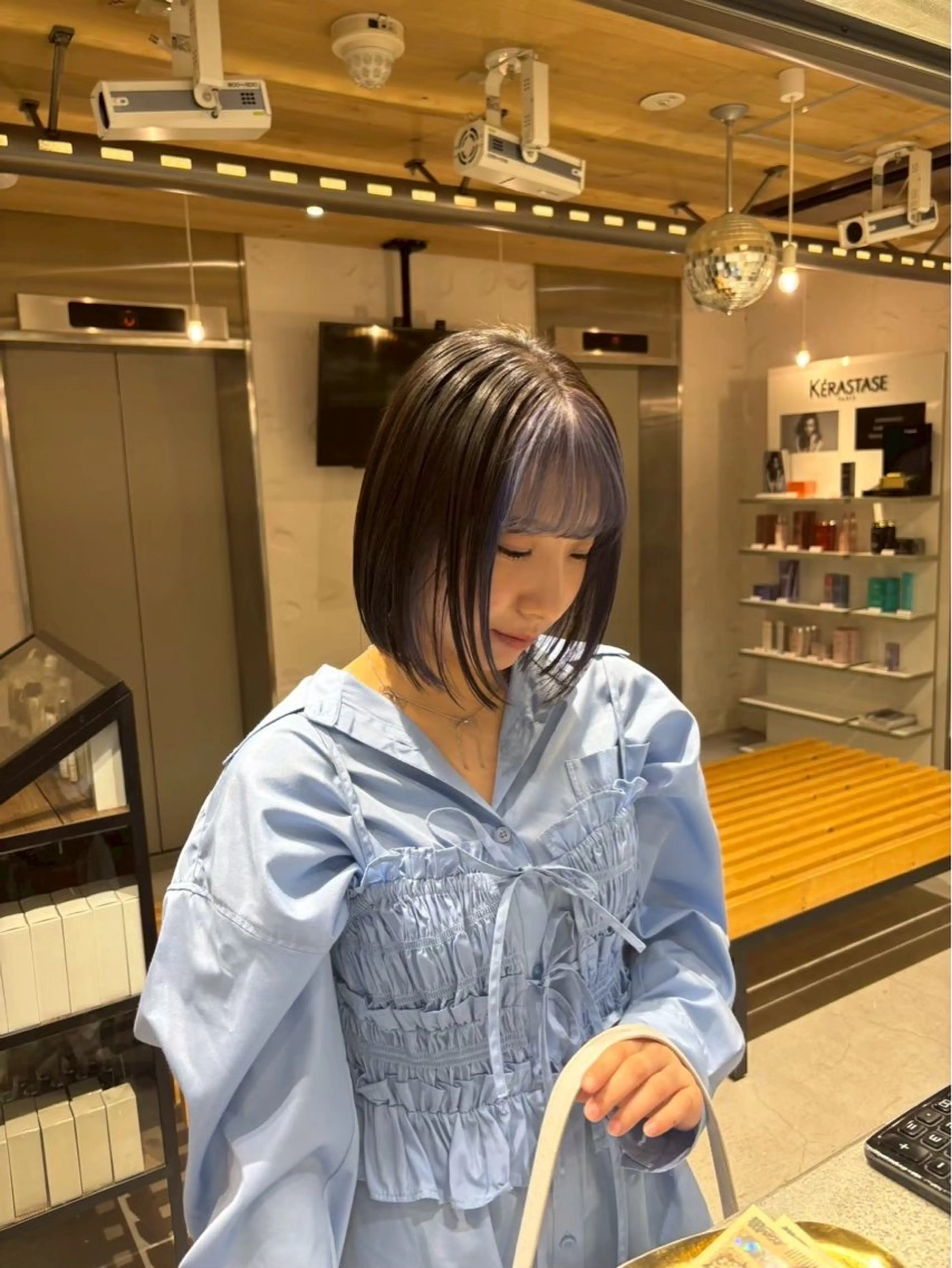 ショート トリートメント カット ヘアカラー トリートメント Ravens 髪質改善のヘアスタイル