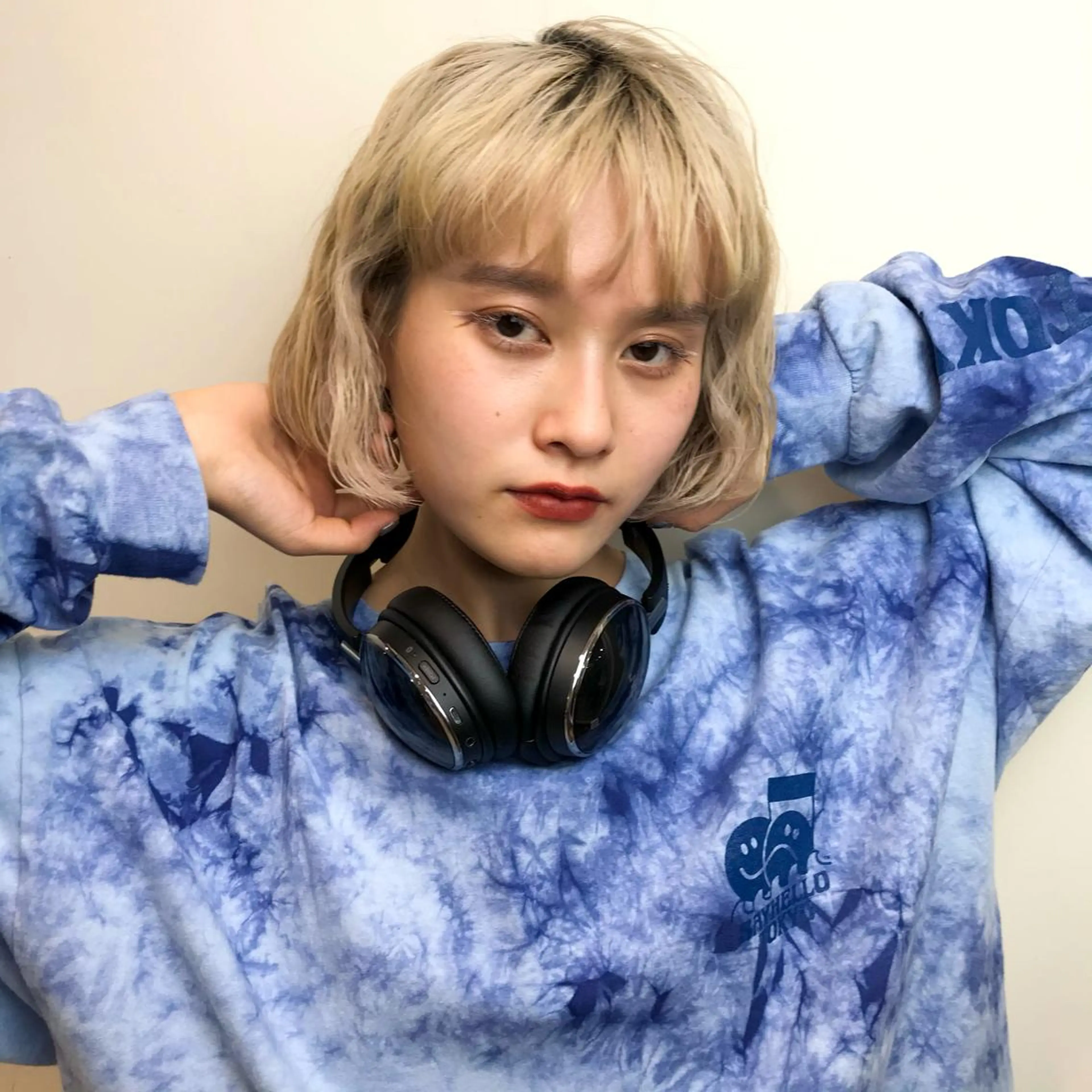 ショート カラー スナコザワ レナのヘアスタイル