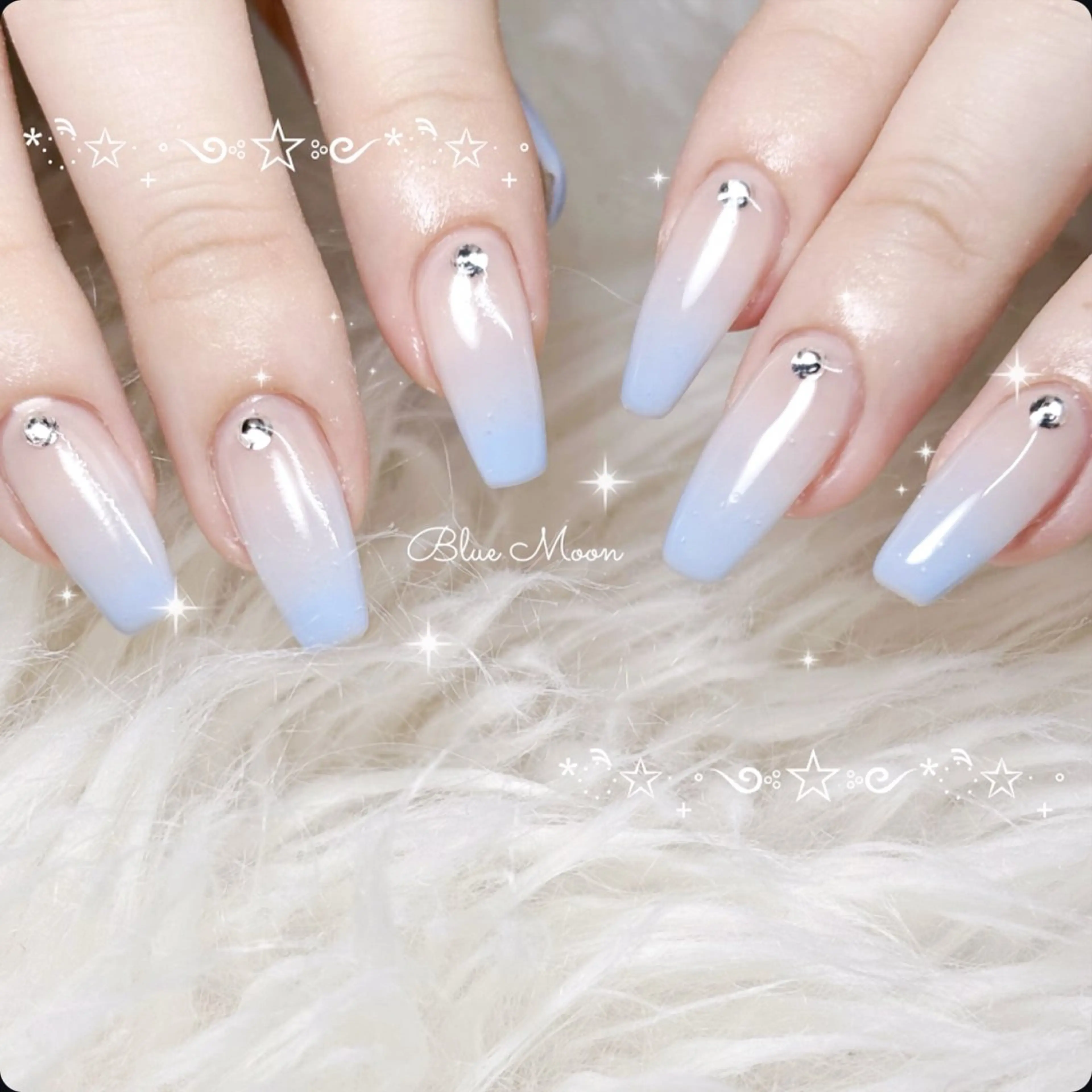 ネイル ストーンネイル ハンドネイル ハンドケア nail salon Blue Moonのネイルデザイン