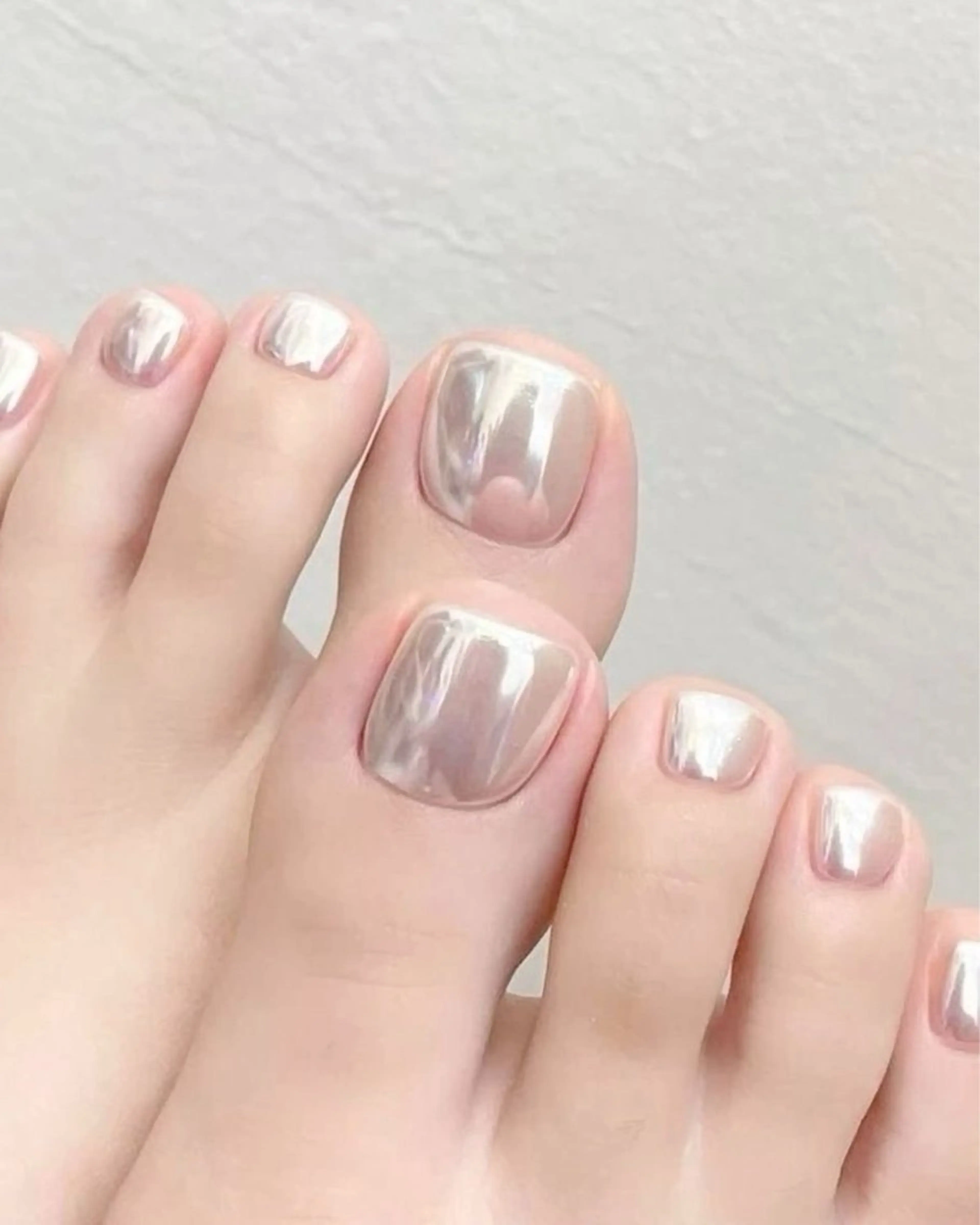 ネイル 長さ出し フレンチネイル グラデーション 卒業式 マグネットネイル フットネイル MIHANA NAILのネイルデザイン