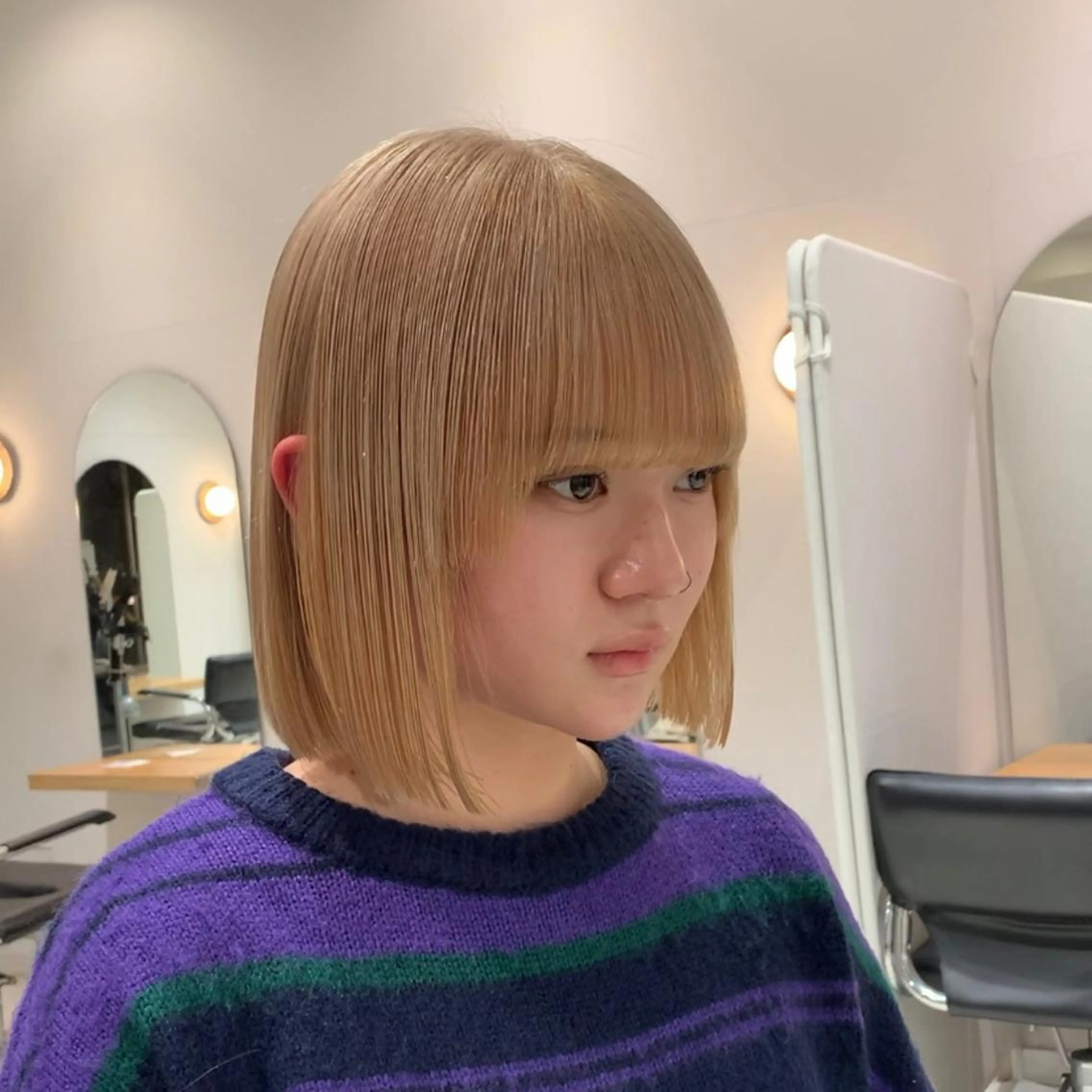 ショート カラー ヘアカラー トリートメント サロウィン(SALOWIN)原宿iori店所属・れい🫧 ハイトーン特化のヘアスタイル
