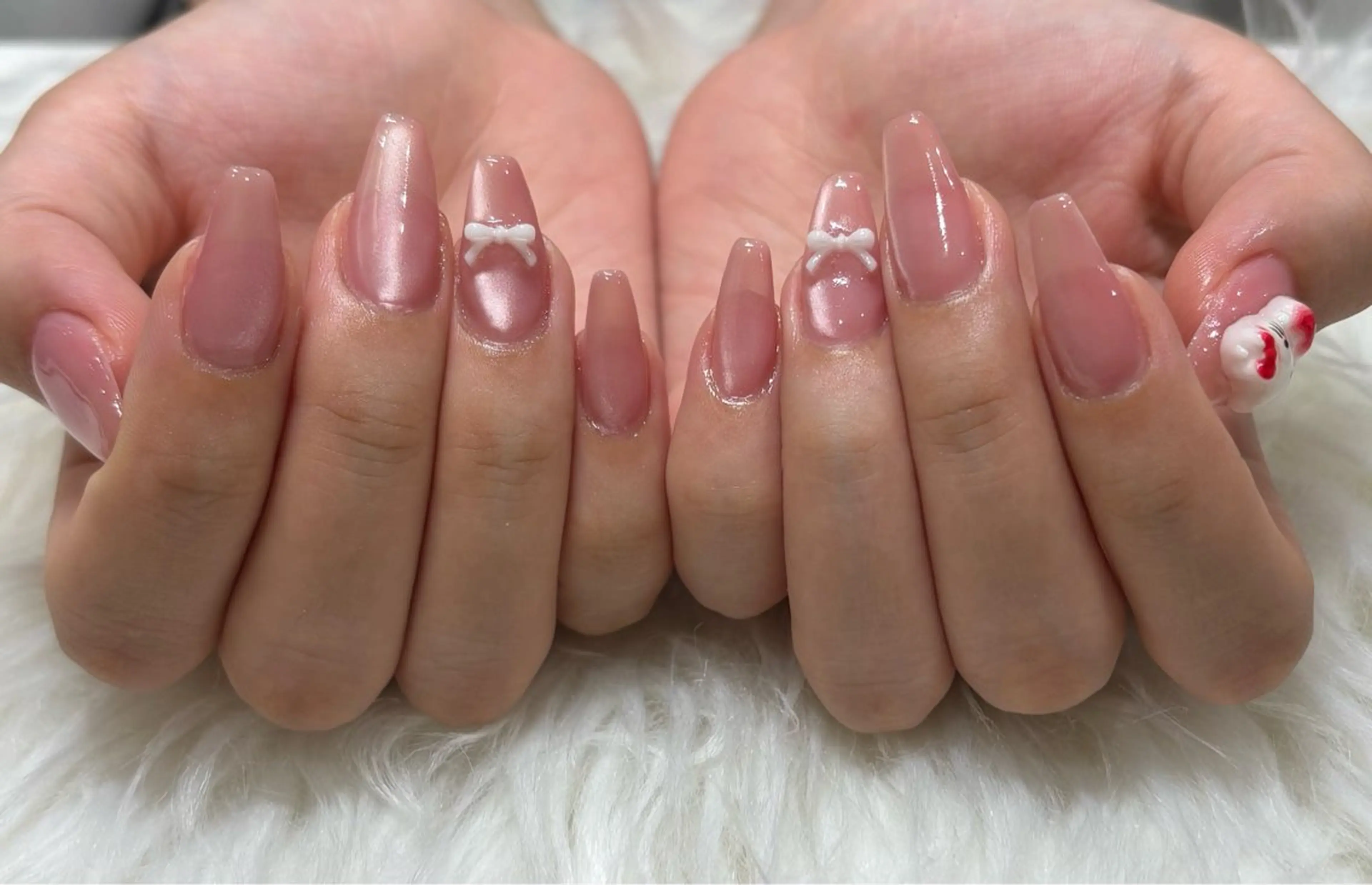 ネイル シオリ 🎀のネイルデザイン