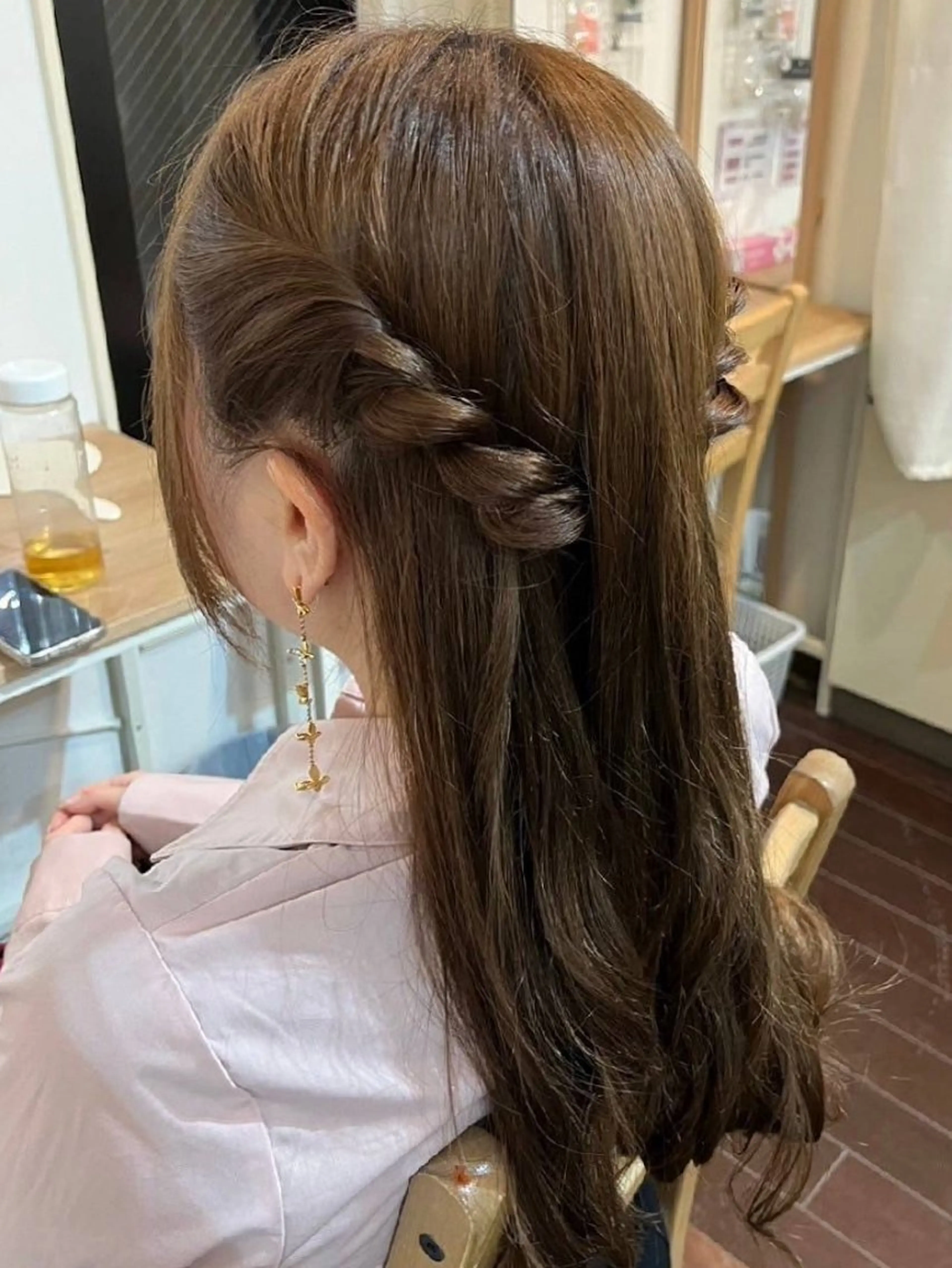 【17:00​〜​20:30限定】レディースヘアセット⭐️ストレート、巻きおろしの写真