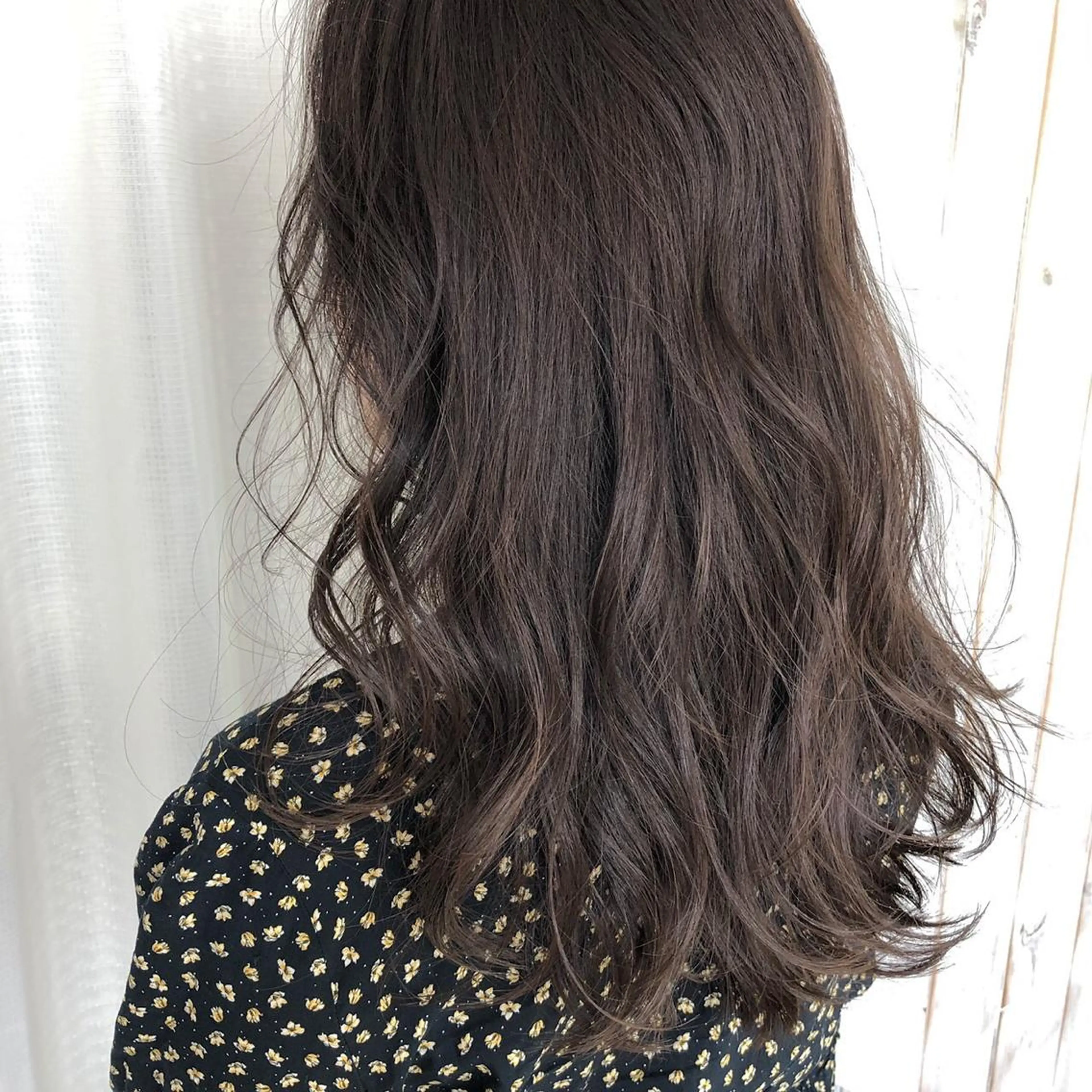 ロング カラー ヘアアレンジ アッシュ カット ヘアカラー トリートメント 福壽 優奈のヘアスタイル