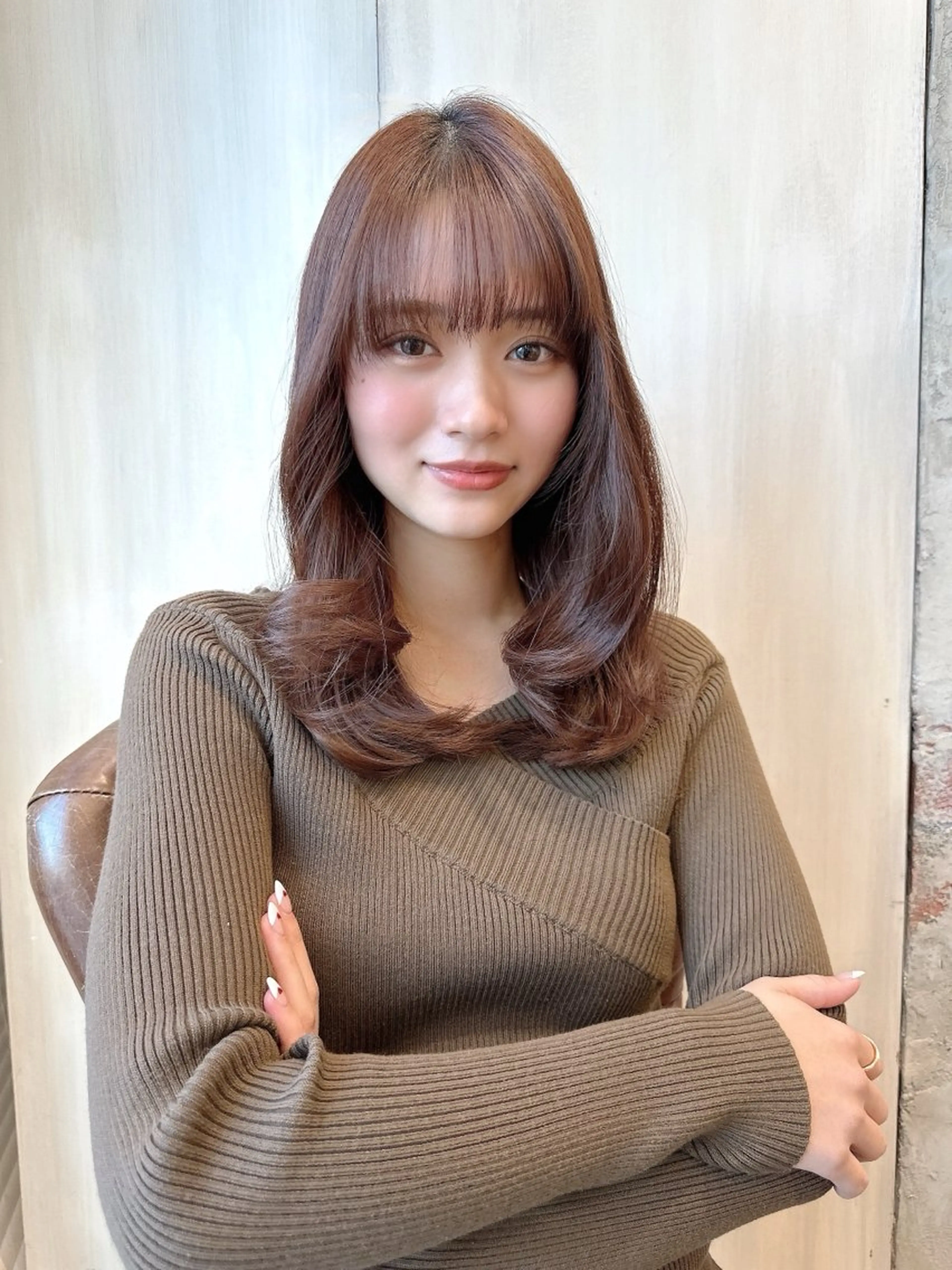 ミディアム カラー 透明感カラー 小顔カット トリートメント カット ヘアカラー トリートメント ヘッドスパ 石戸谷　海斗/韓国 レイヤー/艶カラーのヘアスタイル
