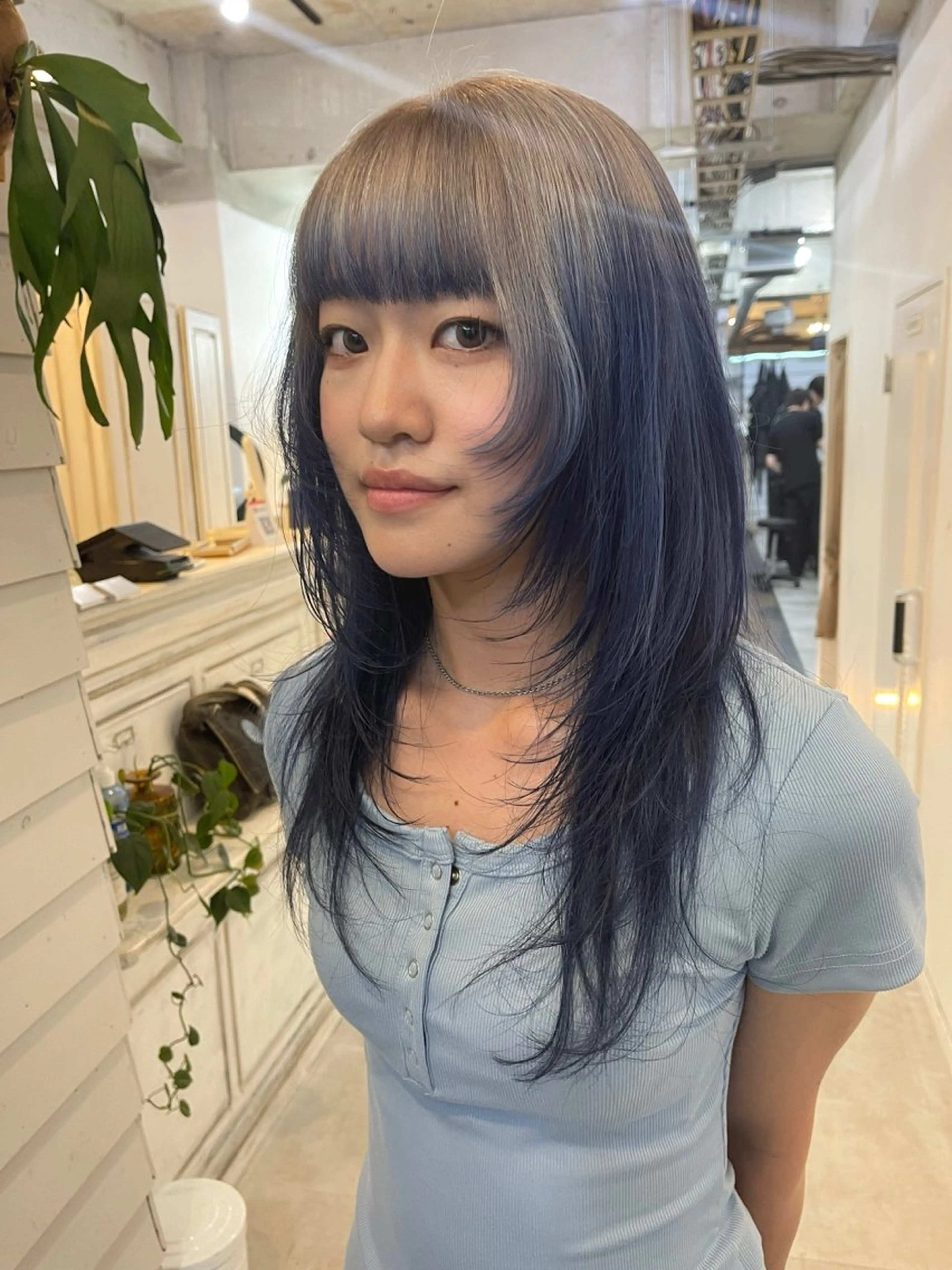 ロング カラー ブリーチ ケアブリーチ デザインカラー ダブルカラー イヤリングカラー ヘアカラー トリートメント 宮崎　達也 ブリーチ／レイヤーのヘアスタイル