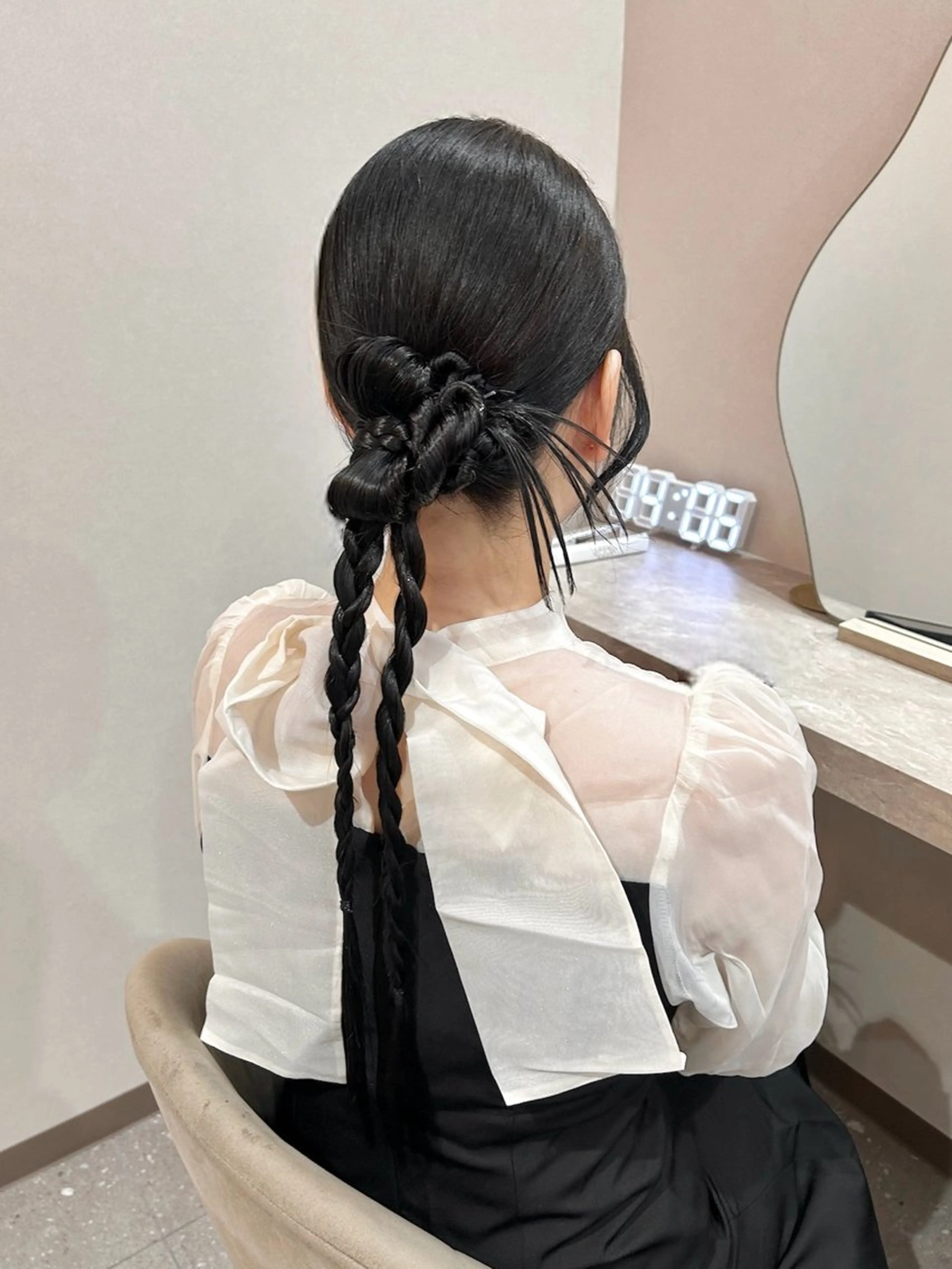 ロング ヘアセット Mila Hazukiのヘアスタイル