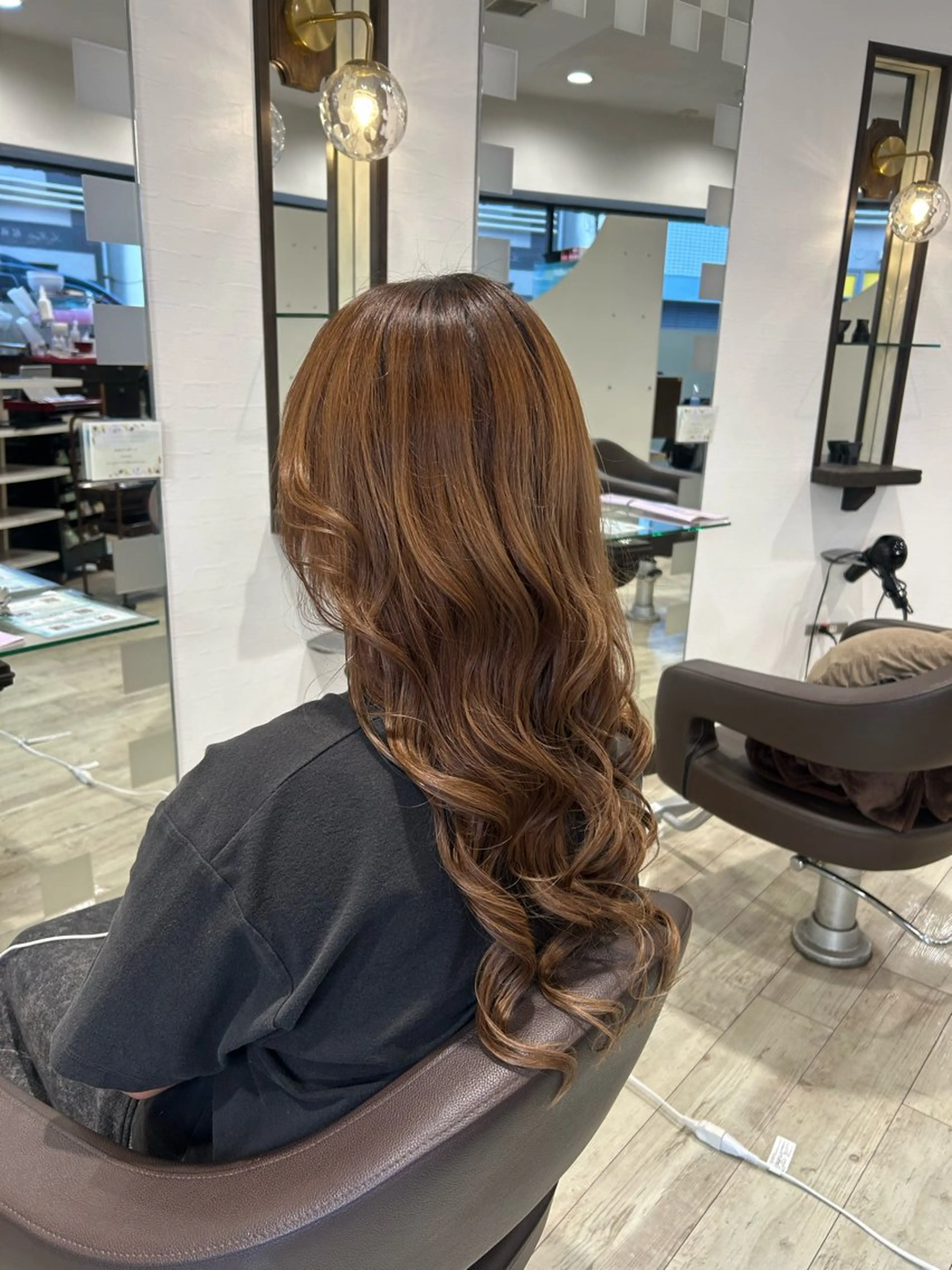 ロング 顔まわりレイヤー レイヤーカット ロング 花澤 文子のヘアスタイル